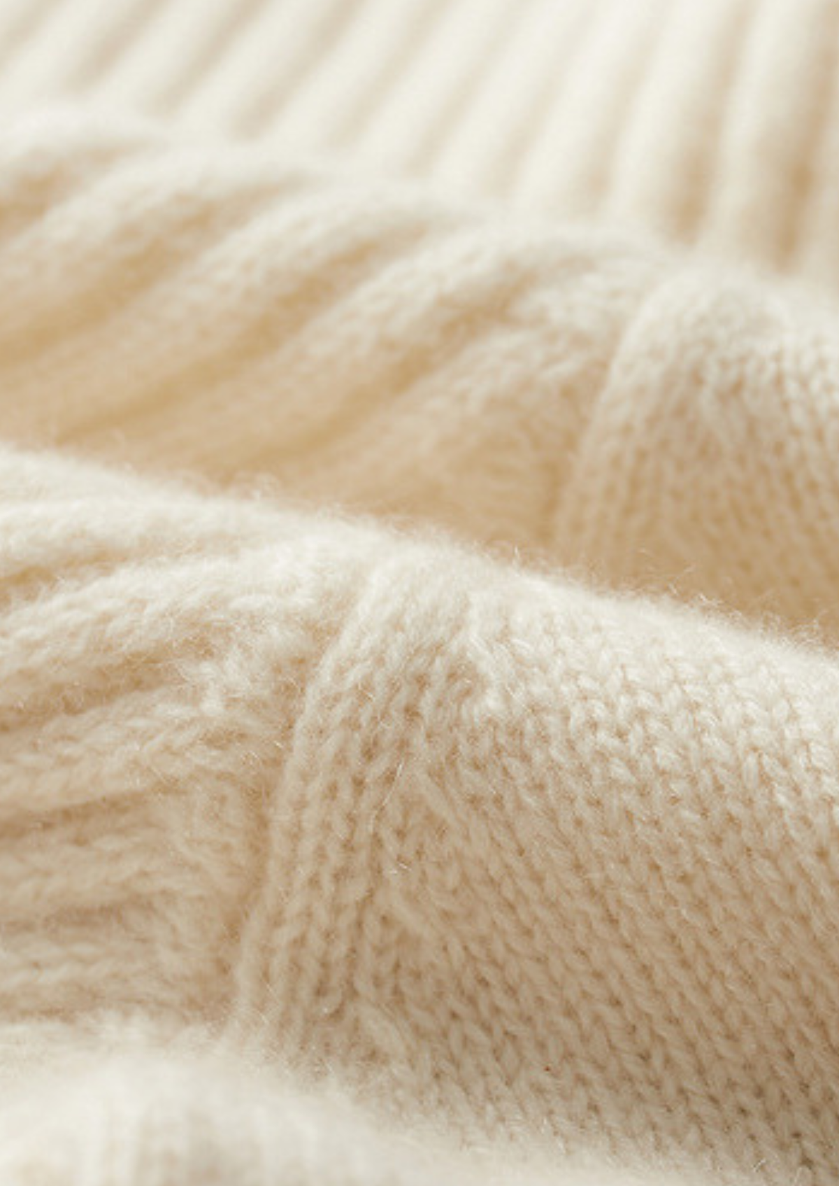 Pure Cashmere Ivory Patterned Mockneck | Apuro