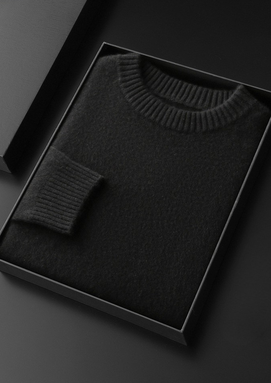 Pure Cashmere Black Essential Crewneck | Apuro