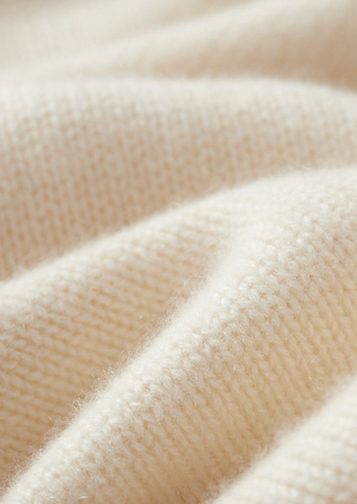Pure Cashmere Ivory Essential Rollneck | Apuro