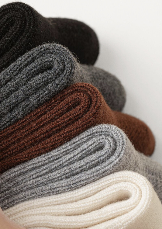 Ivory Ultra-Soft Ribbed Merino Wool Socks | Apuro