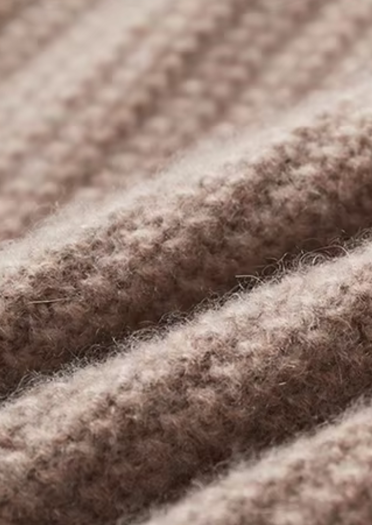 Pure Cashmere Beige Heavyweight Crewneck | Apuro