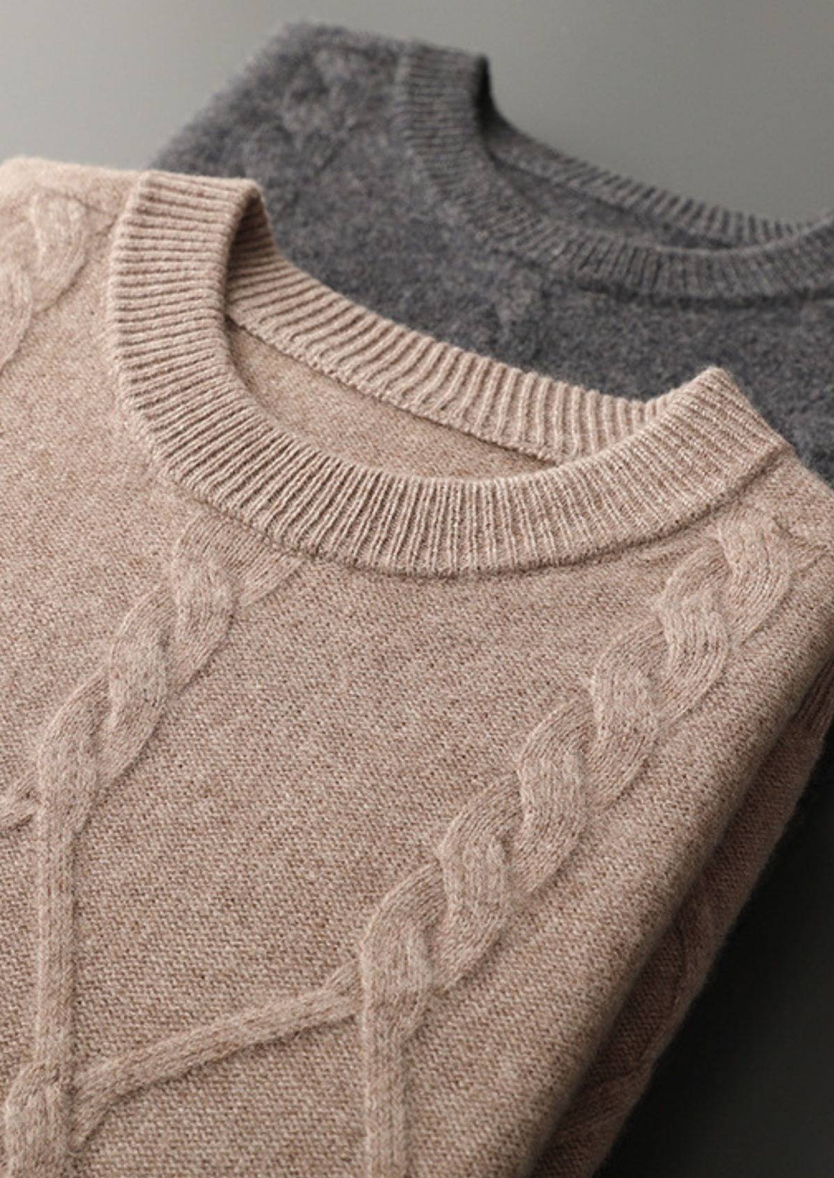 Pure Extra-Fine Merino Wool Cable Crewneck | Apuro