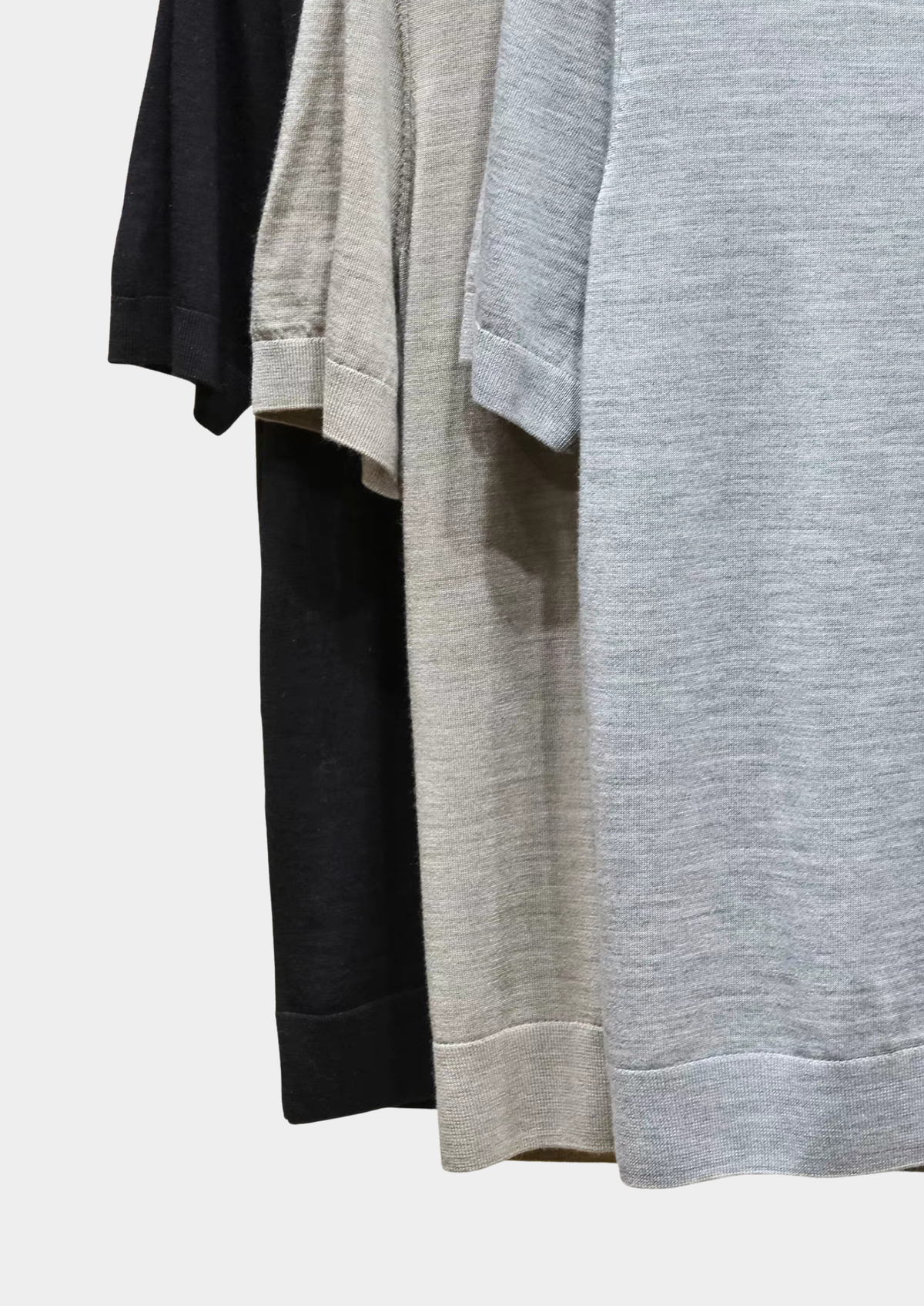 Ellis Light Gray Lightweight Polo Shirt | Apuro