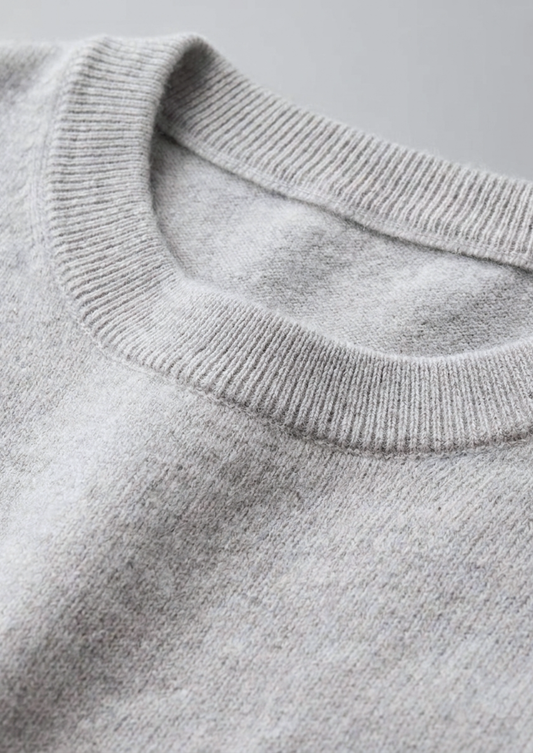 Premium Cashmere Classic Crewneck T-Shirt - Light Gray | Apuro