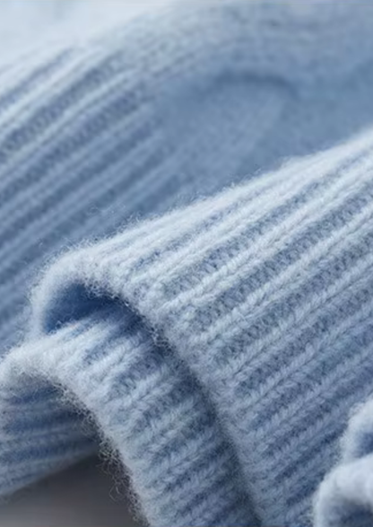 Pure Extra-Fine Merino Wool Wintertime Cable Crewneck | Apuro