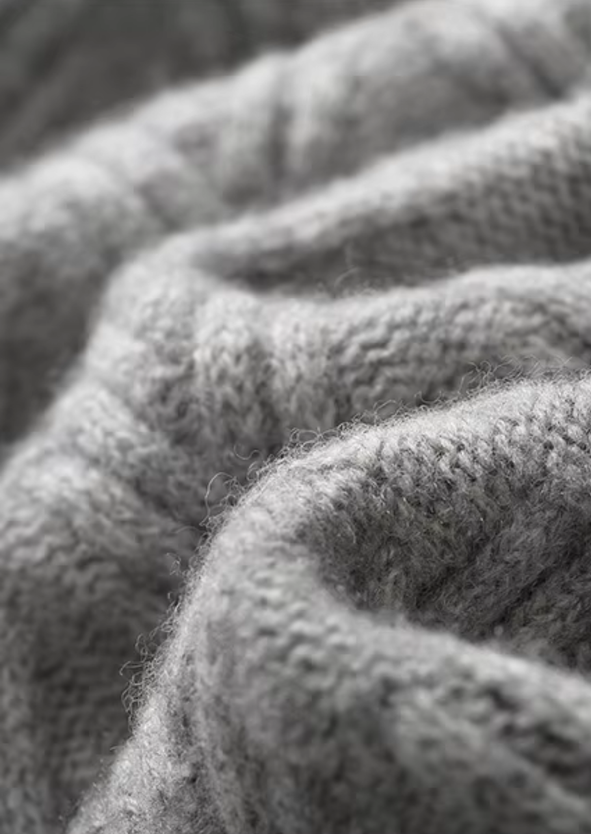 Pure Extra-Fine Merino Wool Herringbone Crewneck | Apuro