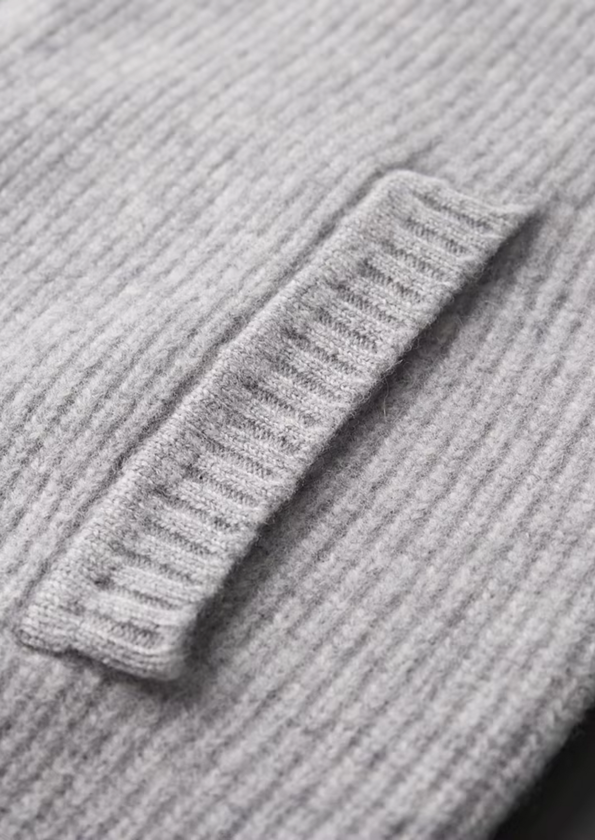 Pure Extra-Fine Merino Wool Ribbed Cardigan | Apuro