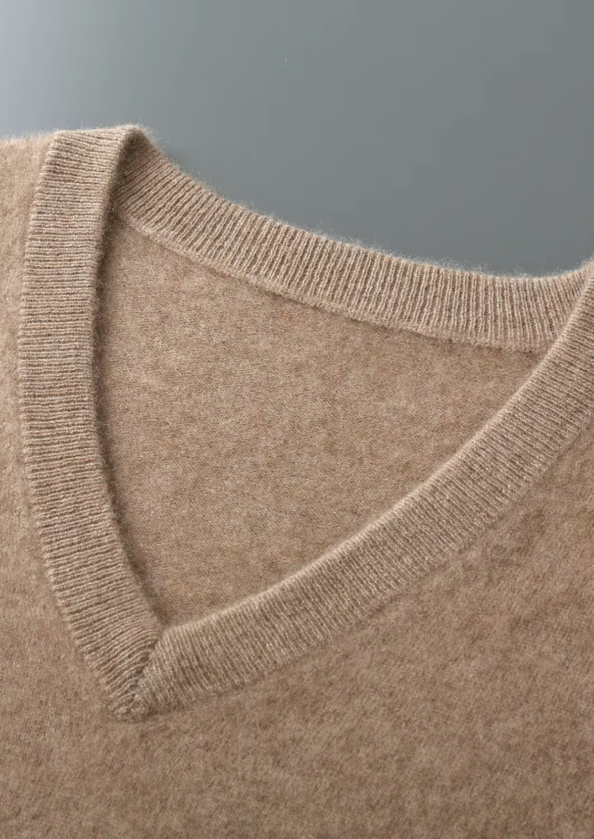 Pure Extra-Fine Merino Wool V-Neck Vest | Apuro