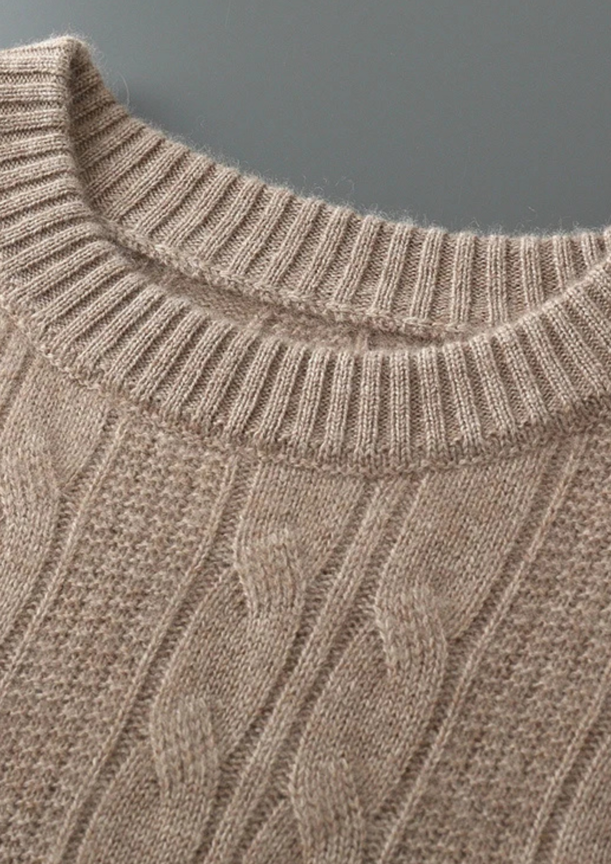 Pure Extra-Fine Merino Wool Cable Crewneck | Apuro