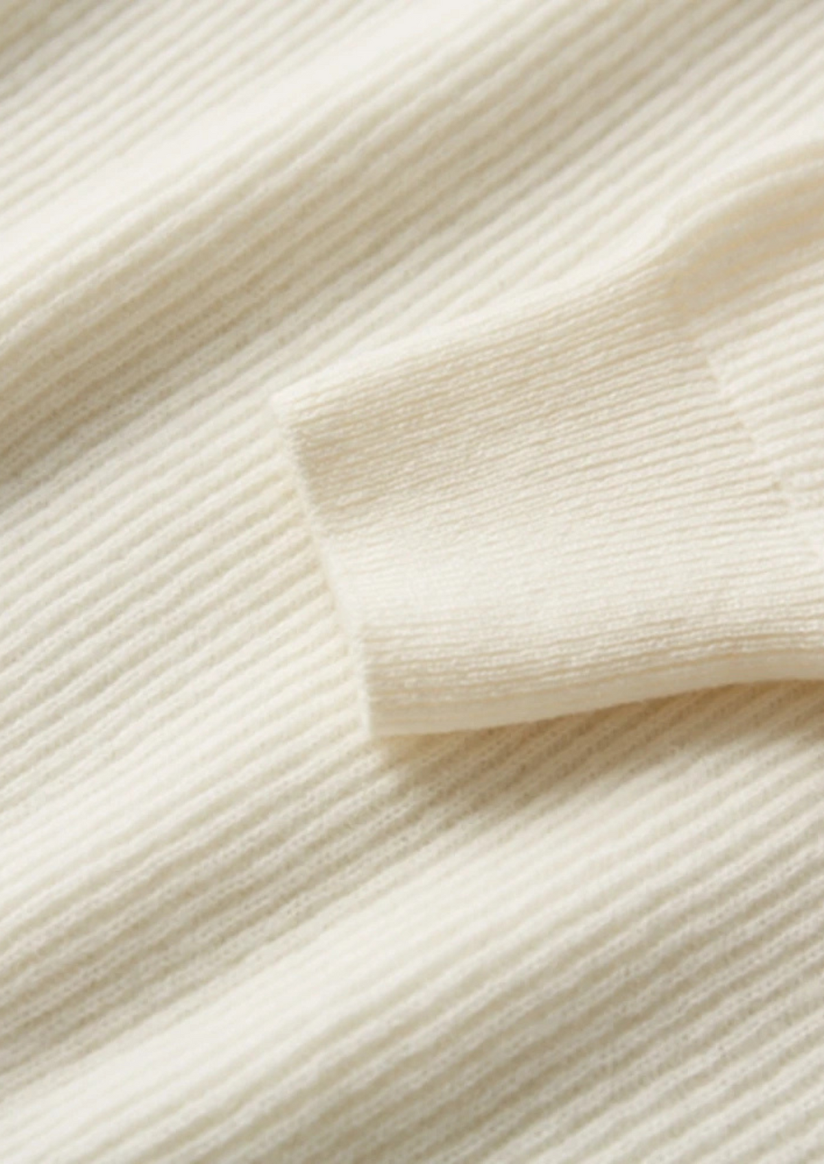 Premium Cashmere Classic Ribbed Henley Sweater | Apuro