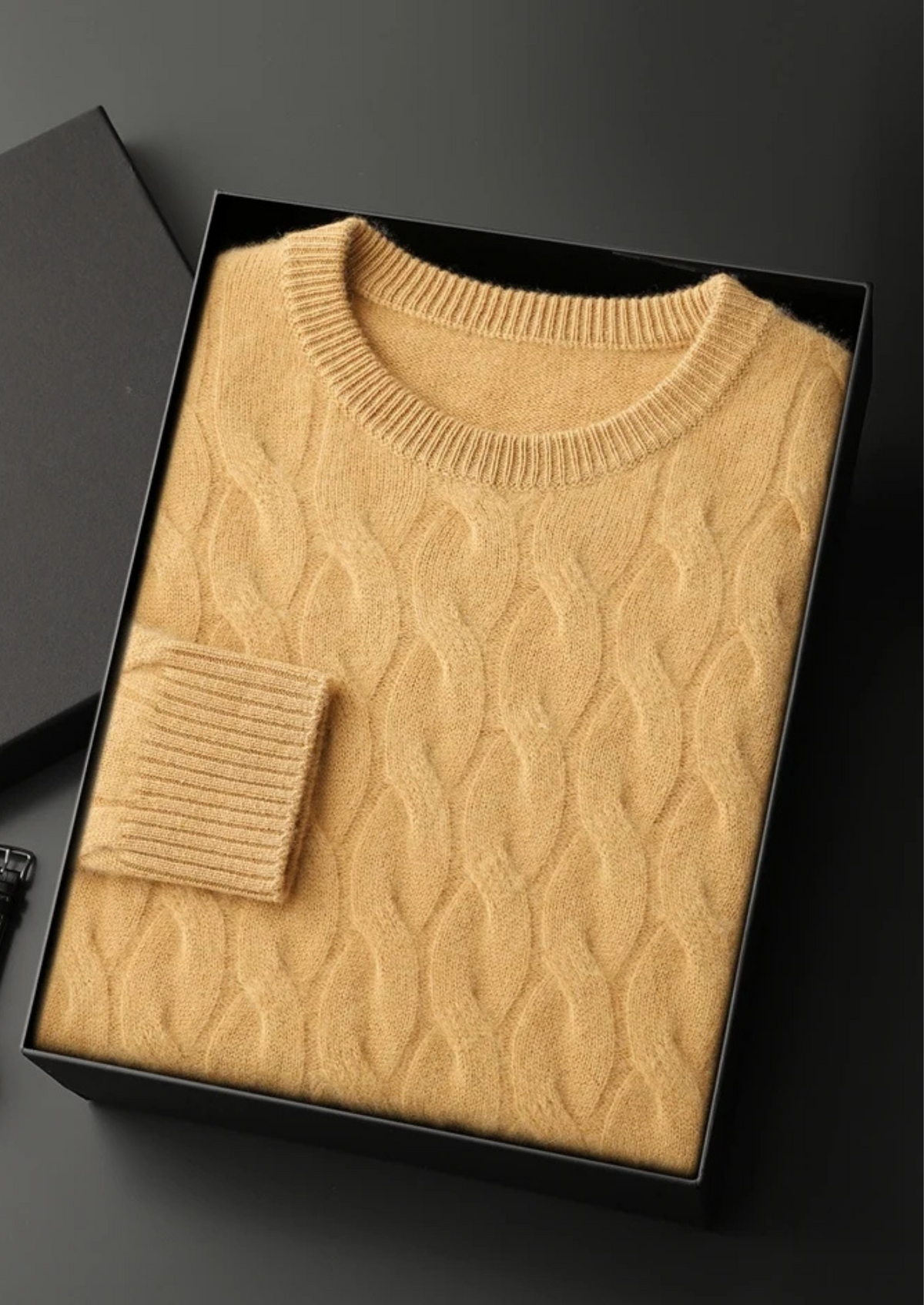 Premium Cashmere Cable Crewneck | Apuro