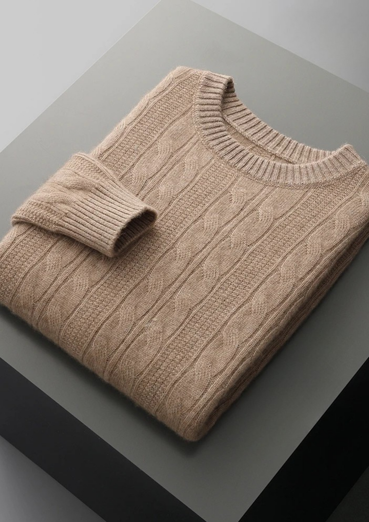 Pure Extra-Fine Merino Wool Cable Crewneck | Apuro