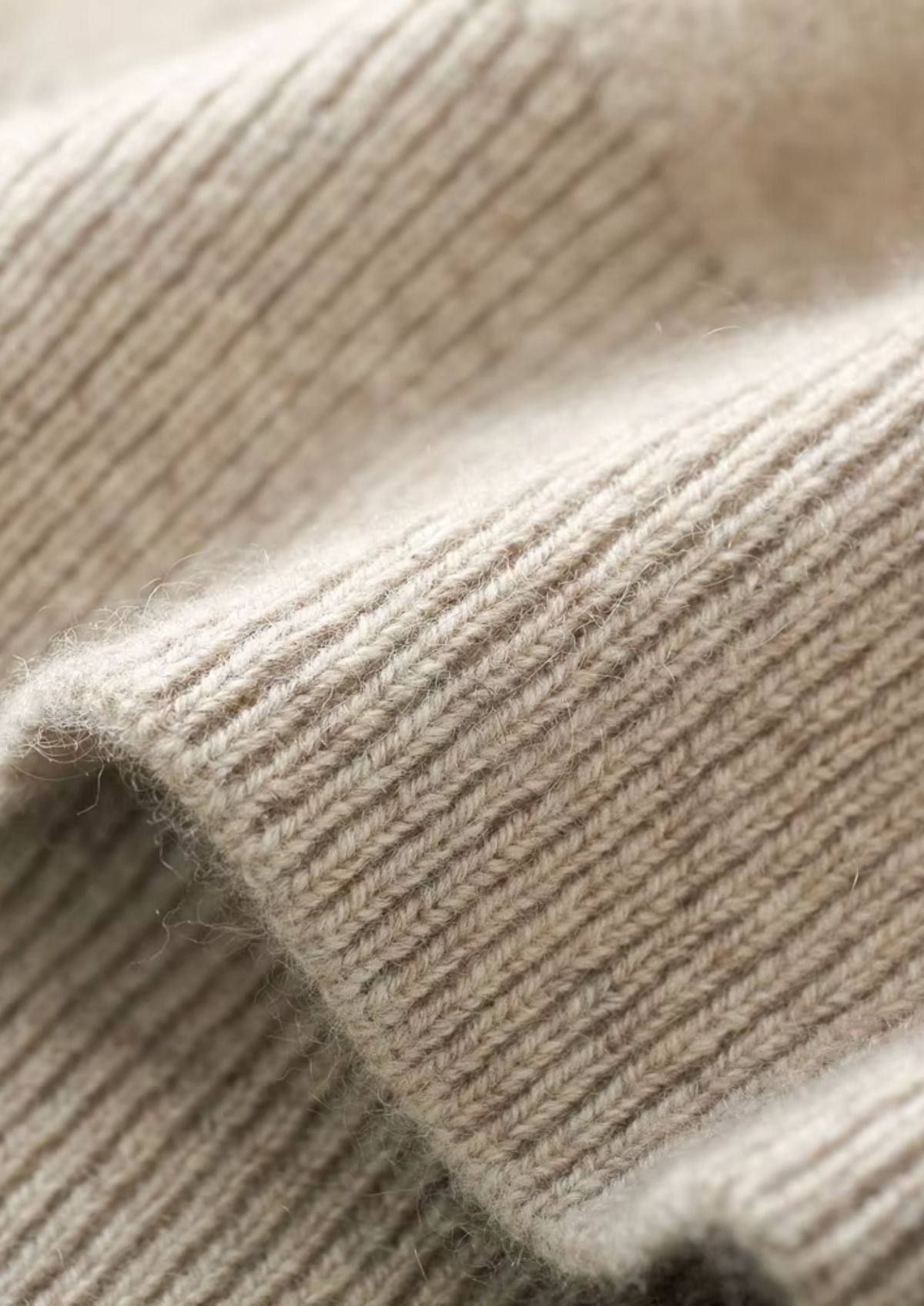 Pure Extra-Fine Merino Wool V-Neck Cardigan | Apuro