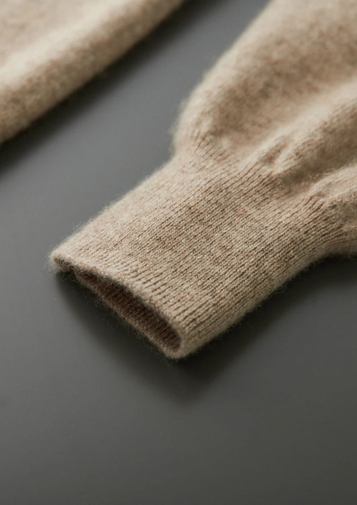 Pure Extra-Fine Merino Wool Raglan Mockneck | Apuro