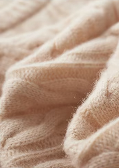 Pure Extra-Fine Merino Wool Cable Knit Crewneck | Apuro