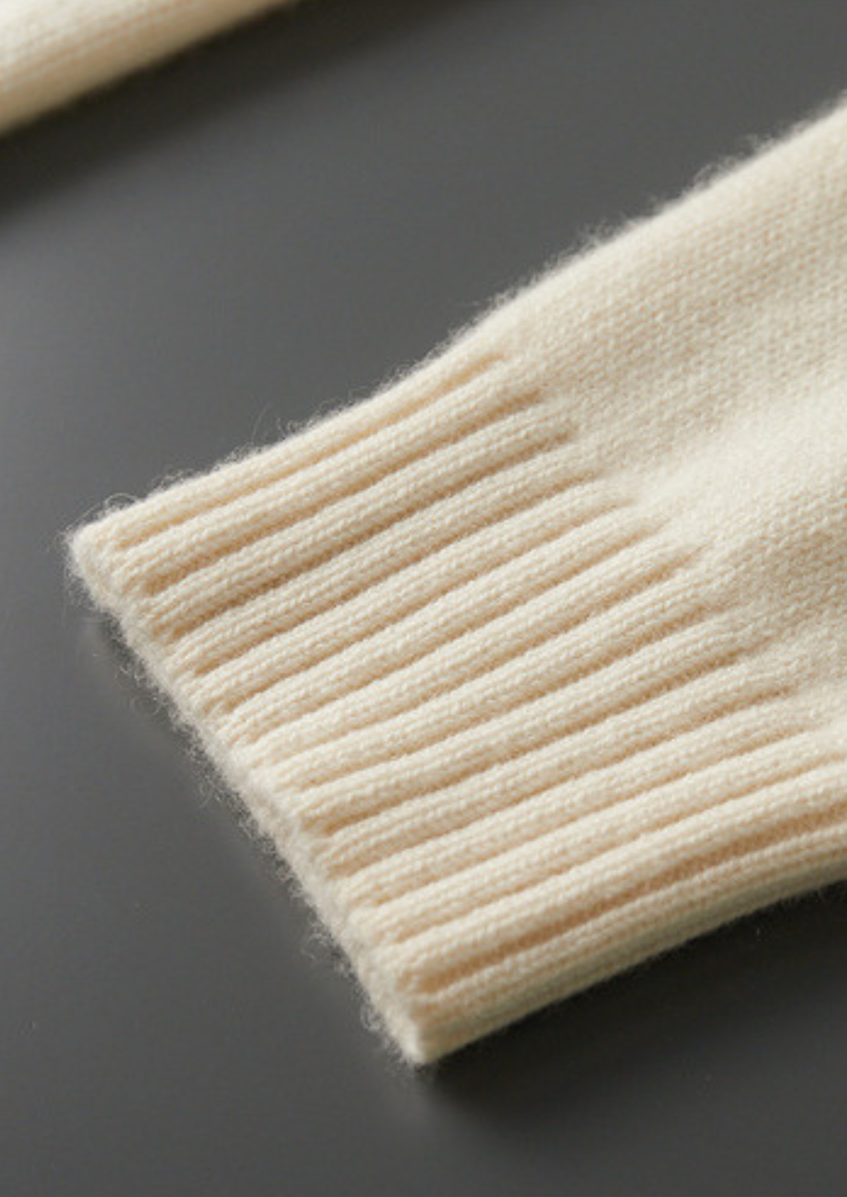 Pure Cashmere Ivory Patterned Mockneck | Apuro