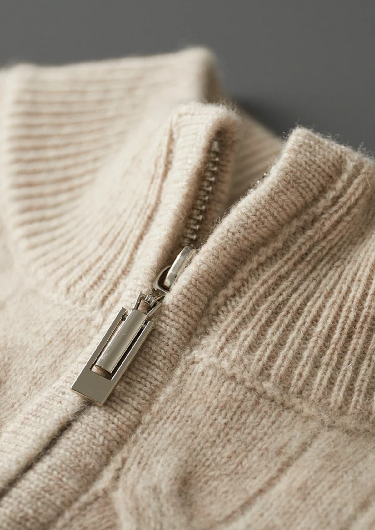 Pure Extra-Fine Merino Wool Cable Half Zip | Apuro