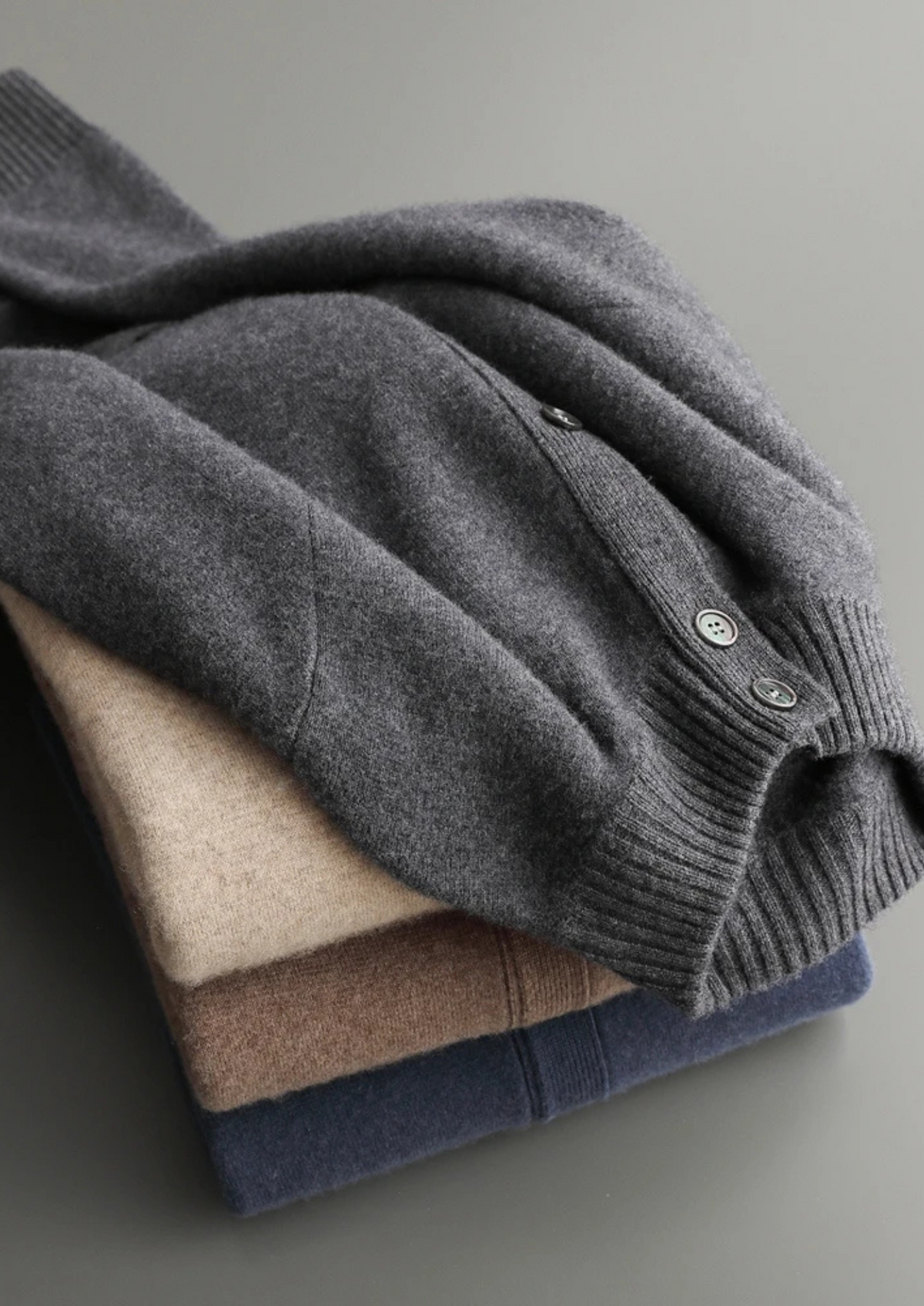 Premium Cashmere Button Cardigan | Apuro