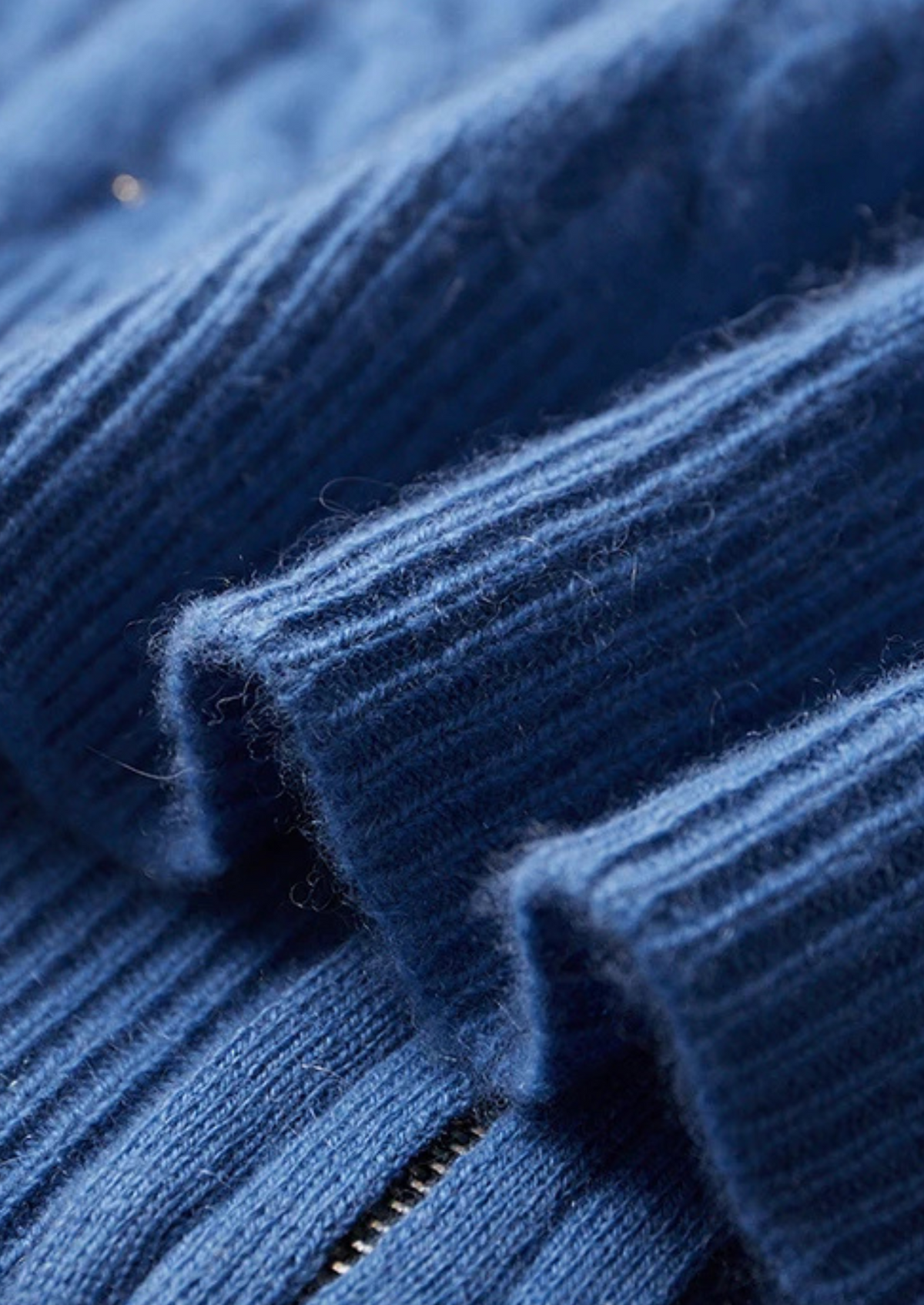Premium Cashmere Cable Knit Zipper Hoodie | Apuro