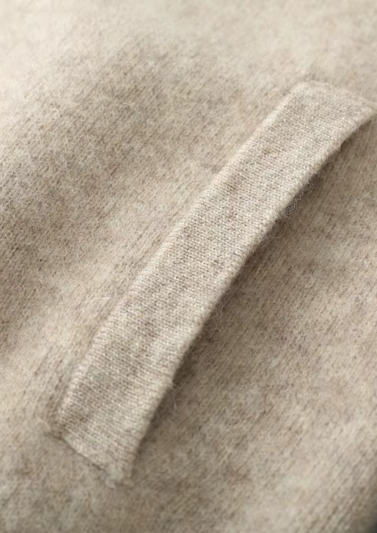 Pure Extra-Fine Merino Wool V-Neck Cardigan | Apuro