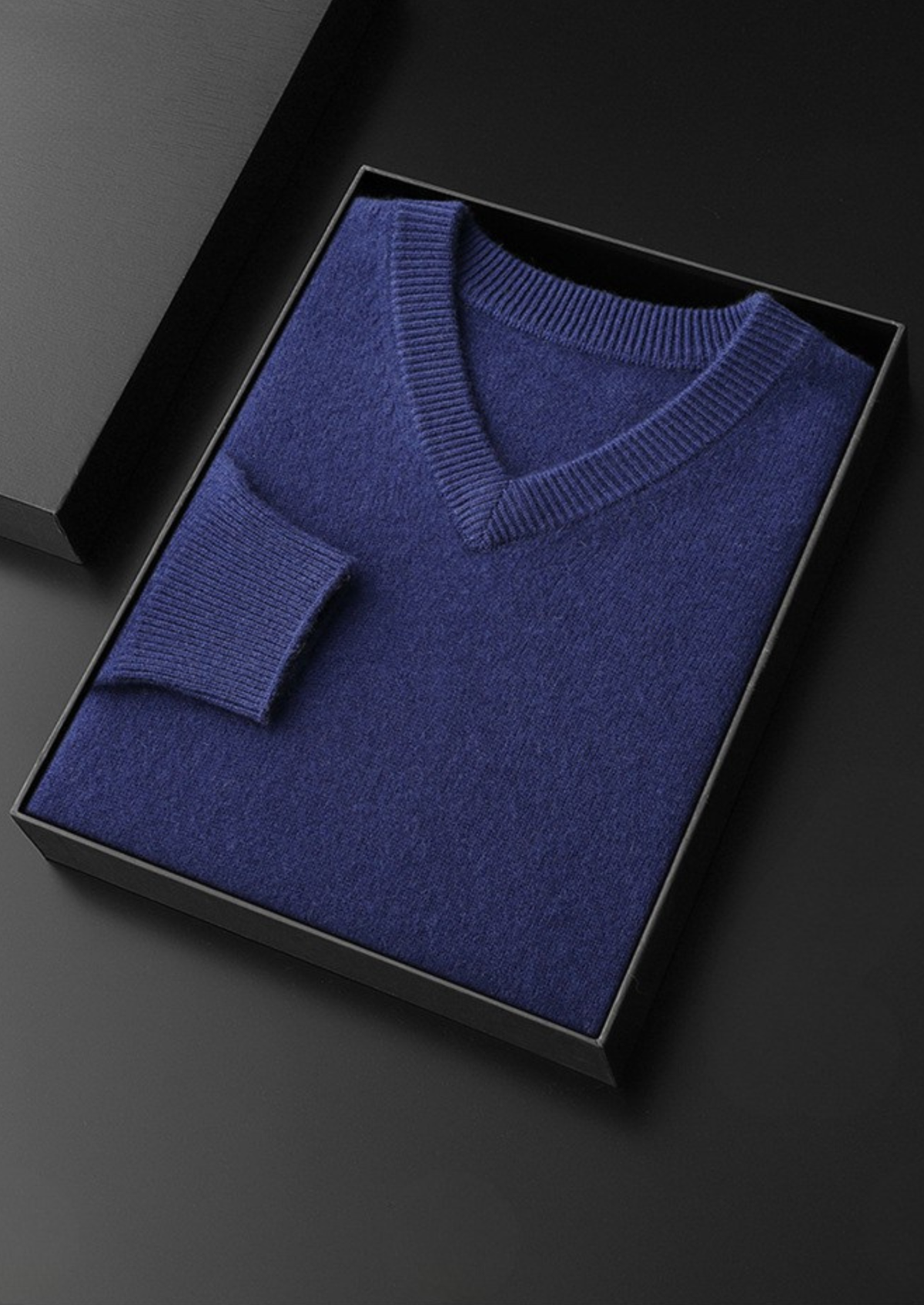 Pure Cashmere Essential V-Neck Sweater | Apuro