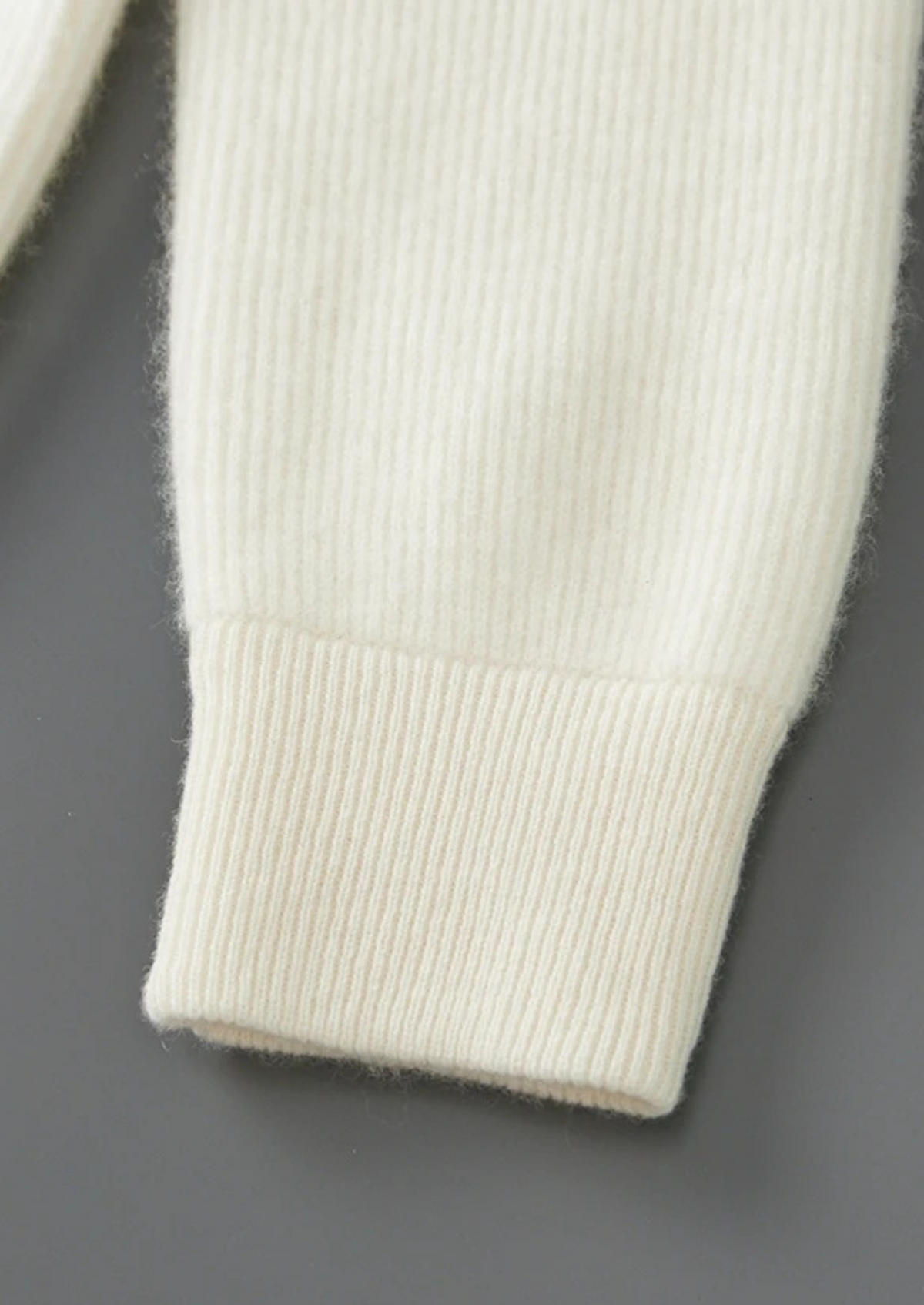 Pure Extra-Fine Merino Wool Ribbed Zipper Cardigan | Apuro