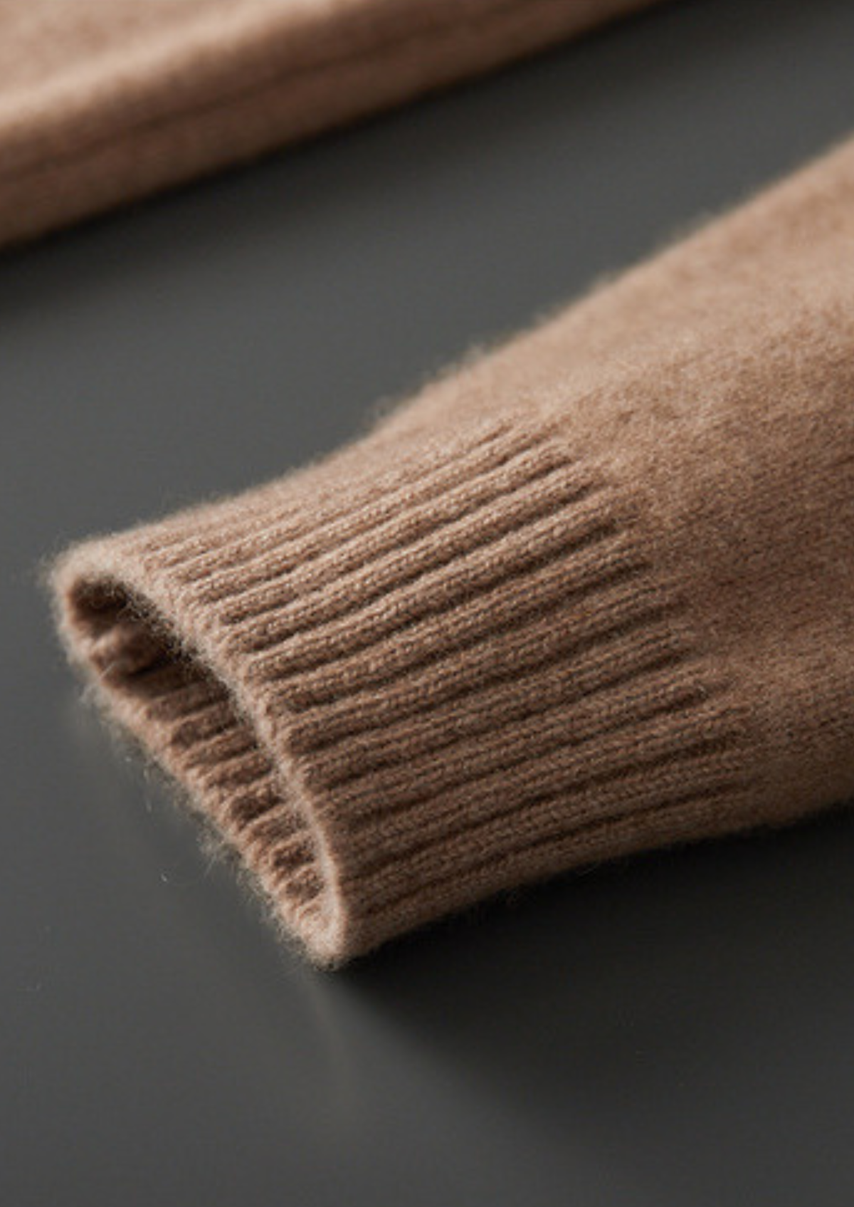 Pure Cashmere Beige Essential Crewneck | Apuro