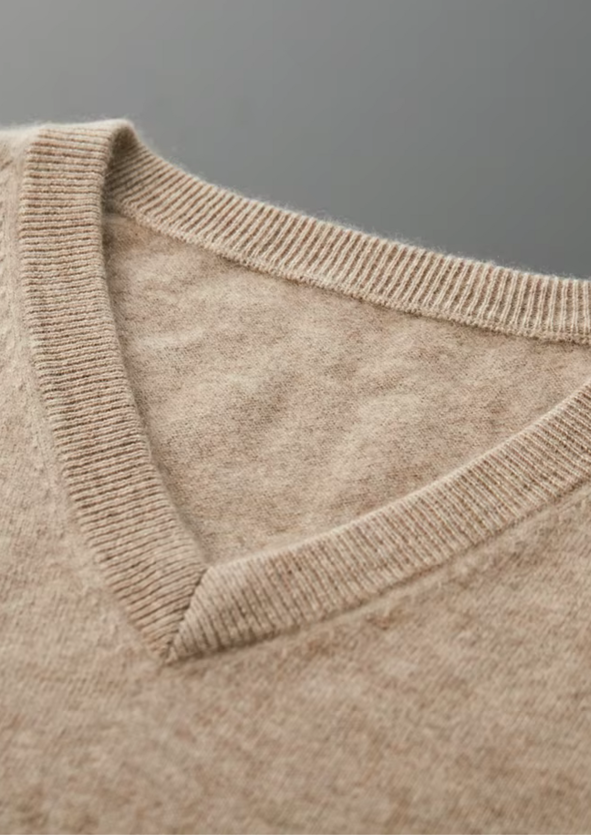 Pure Extra-Fine Merino Wool Classic V-Neck Sweater | Apuro