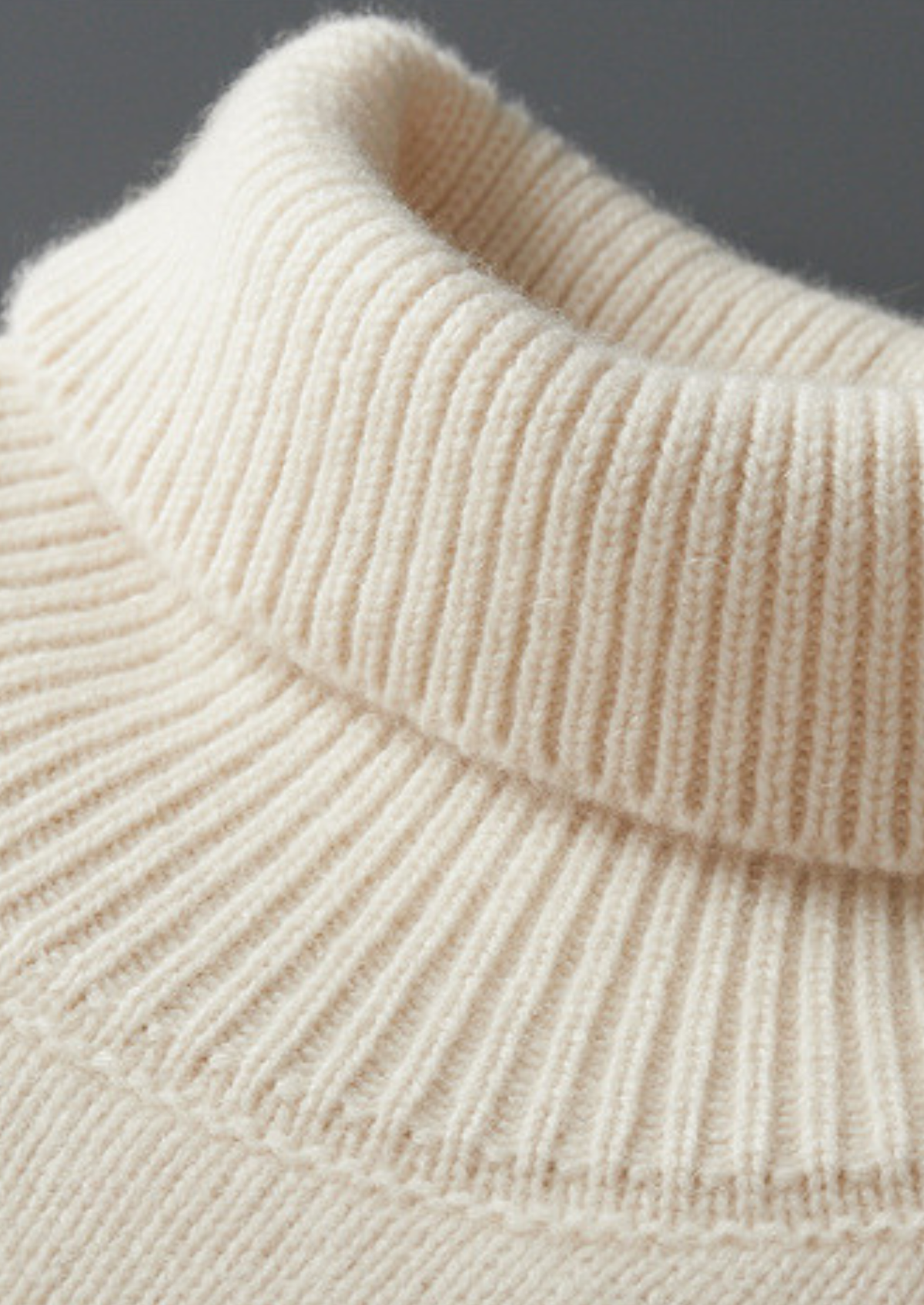 Pure Cashmere Ivory Essential Rollneck | Apuro