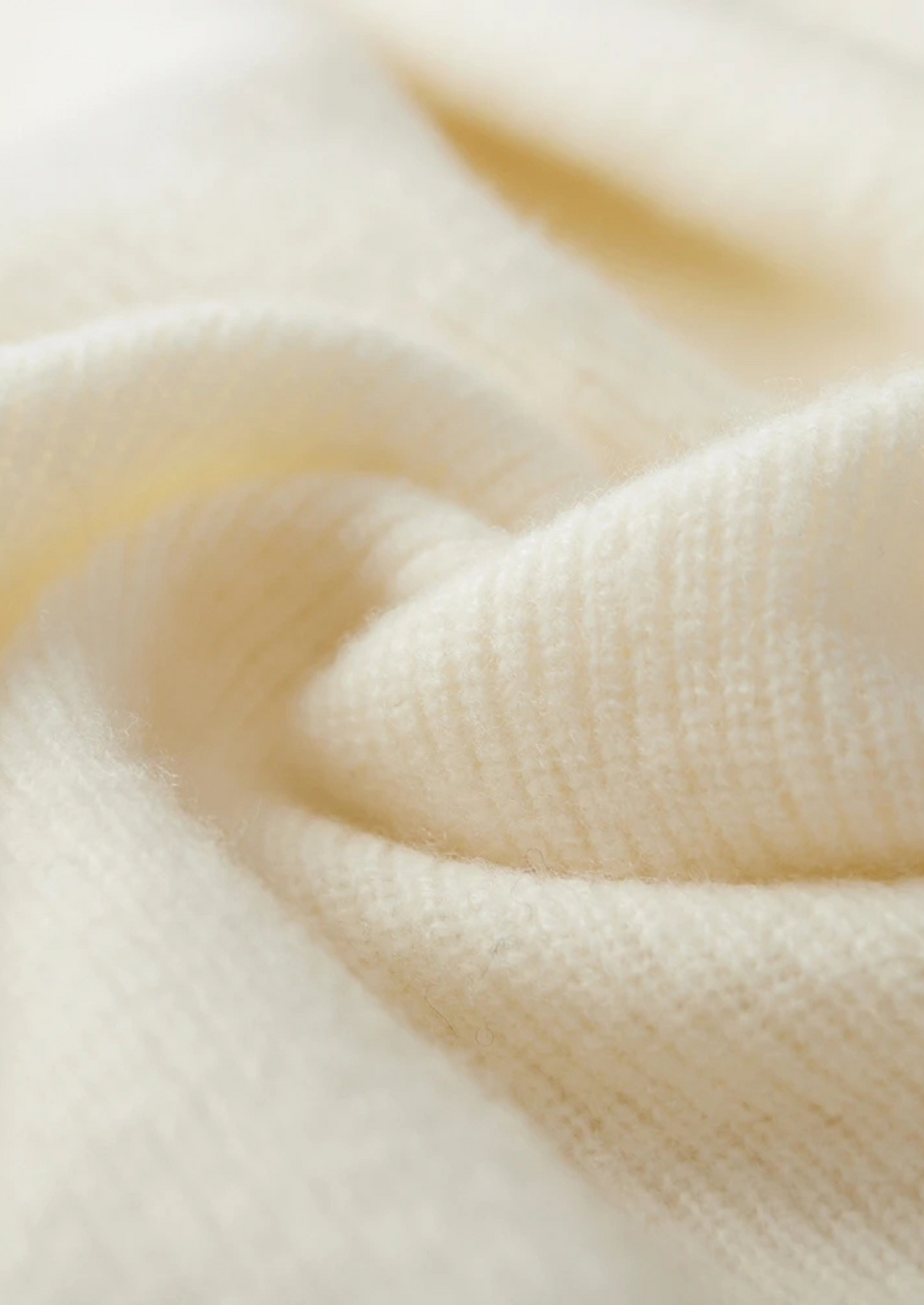 Premium Cashmere Ribbed Half-Zip Sweater | Apuro