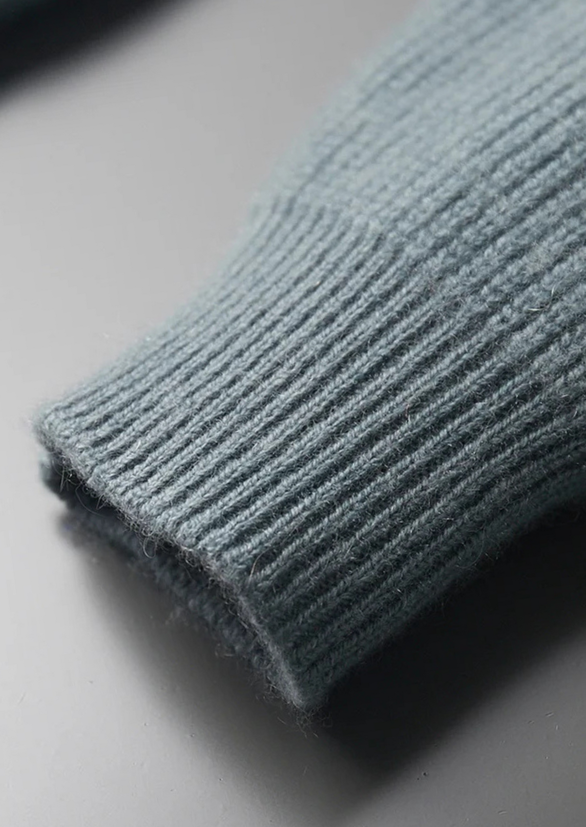 Premium Cashmere Ribbed Cardigan | Apuro