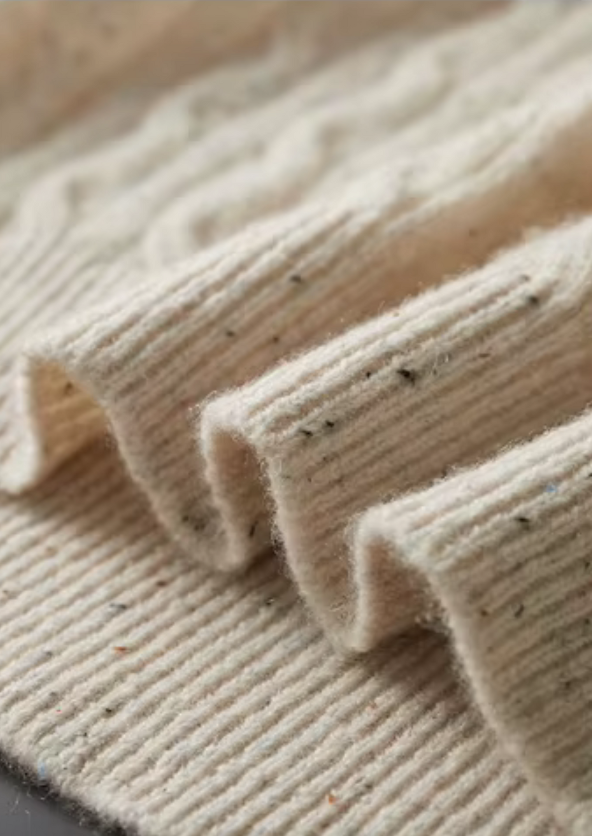 Pure Extra-Fine Merino Wool Nepped Cable Crewneck | Apuro