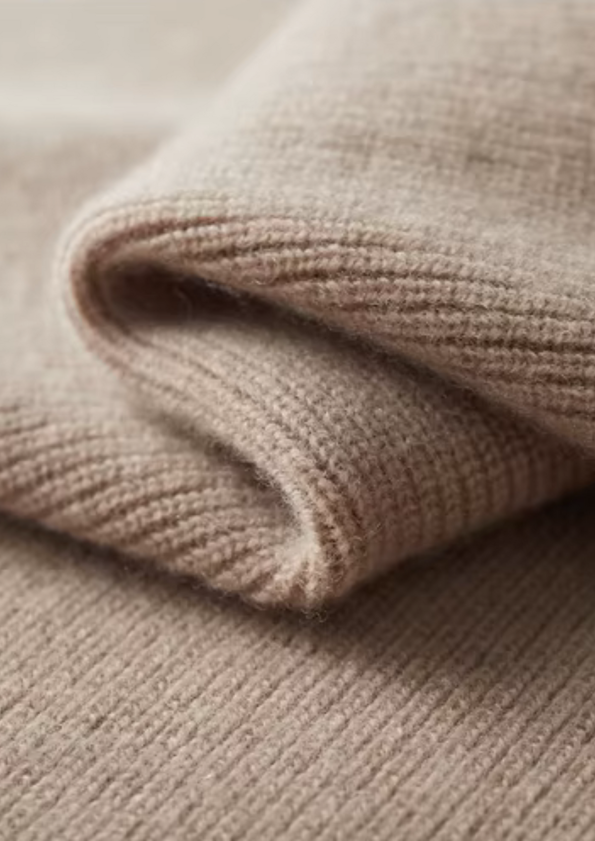 Pure Extra-Fine Merino Wool Two Tone Zipper Sweater Polo | Apuro