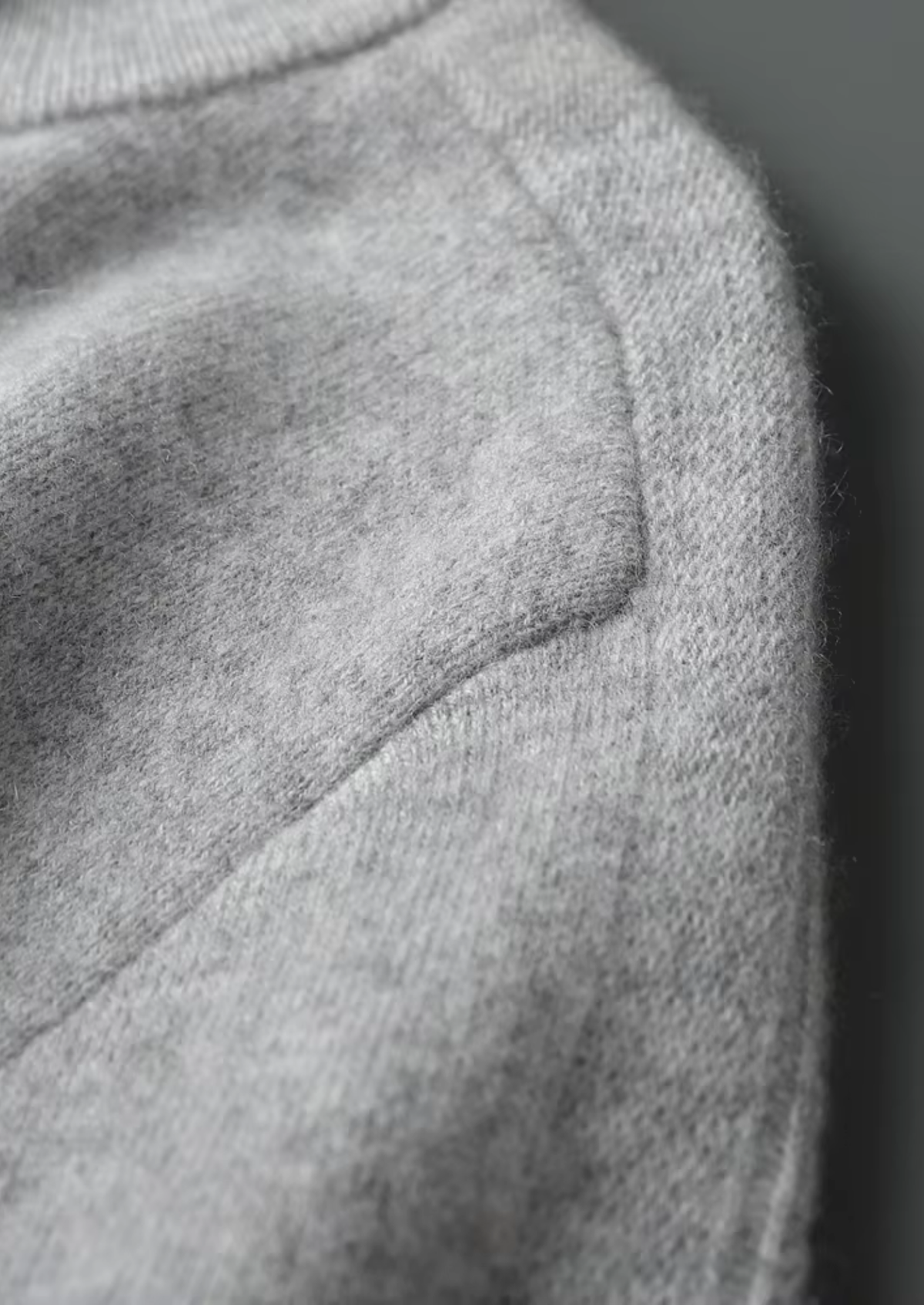 Premium Cashmere Essential Half-Zip Sweater | Apuro