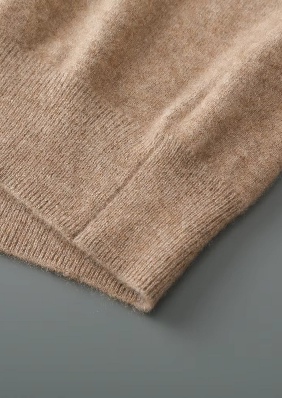 Pure Extra-Fine Merino Wool V-Neck Vest | Apuro