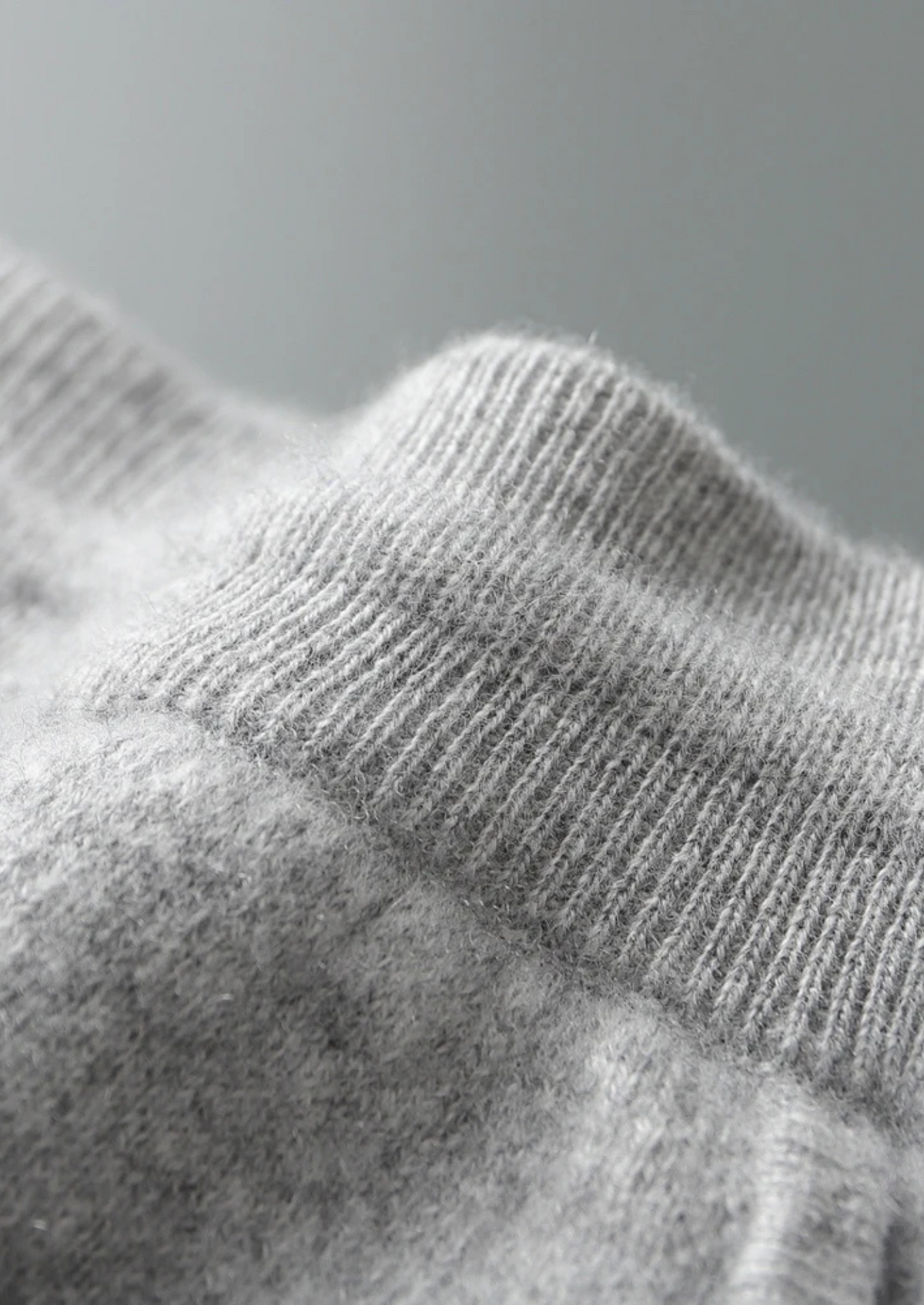 Premium Cashmere Light Gray Alain Leisure Set | Apuro