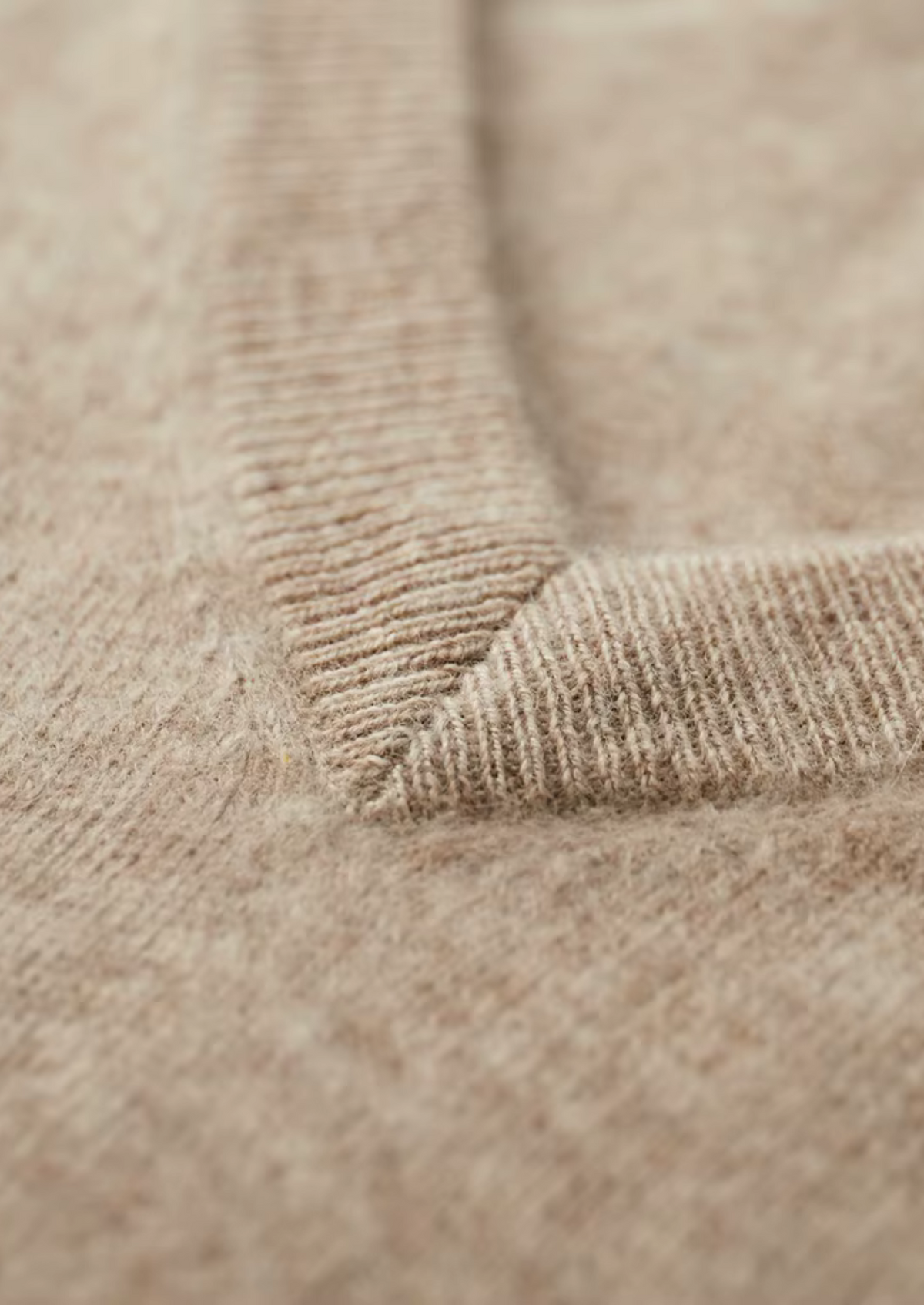 Pure Extra-Fine Merino Wool Classic V-Neck Sweater | Apuro