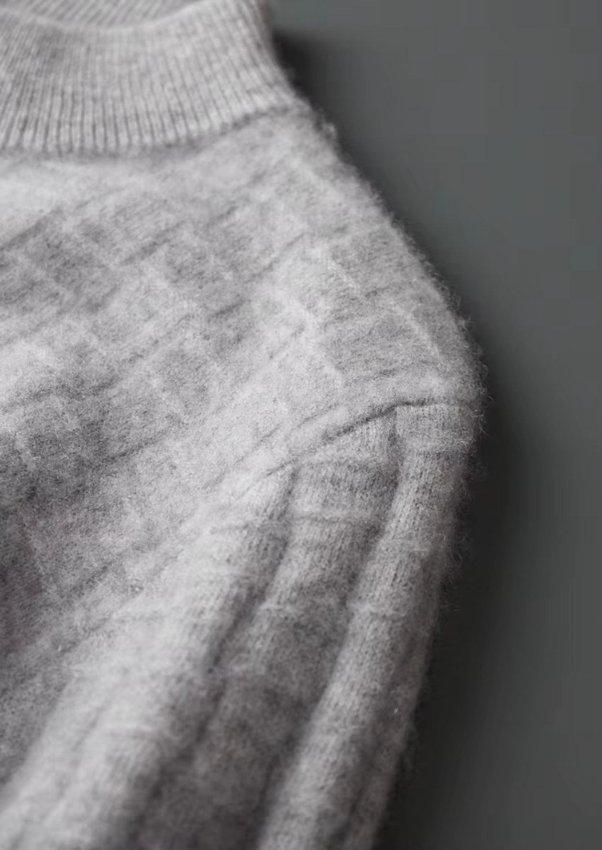 Pure Extra-Fine Merino Wool Textured Mockneck | Apuro