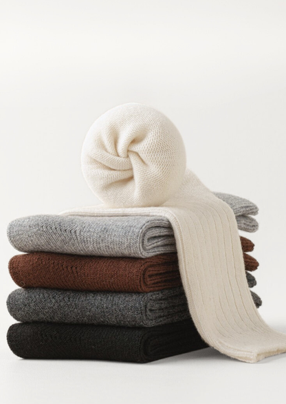 Black Ultra-Soft Ribbed Merino Wool Socks | Apuro
