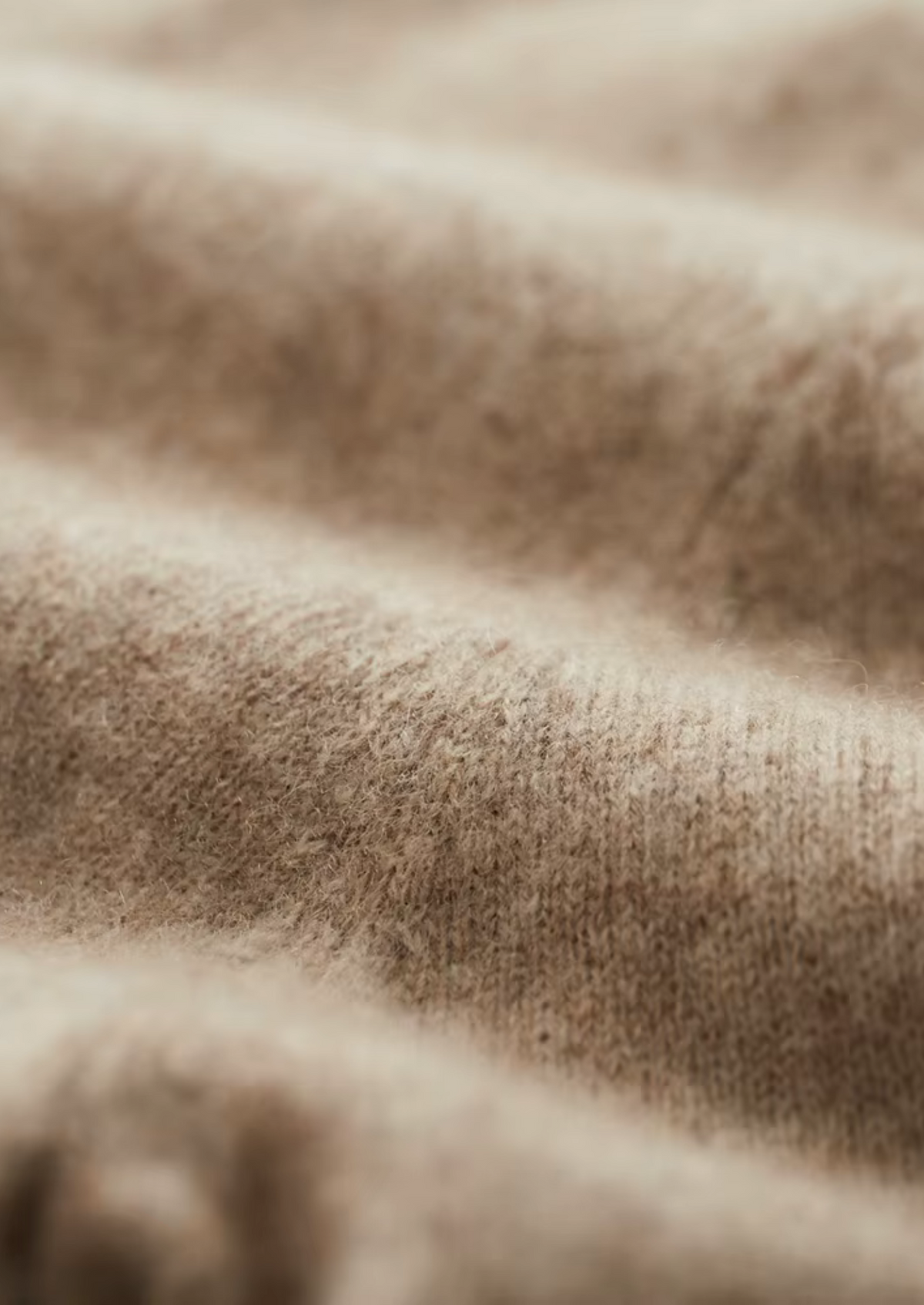 Pure Extra-Fine Merino Wool Classic V-Neck Sweater | Apuro