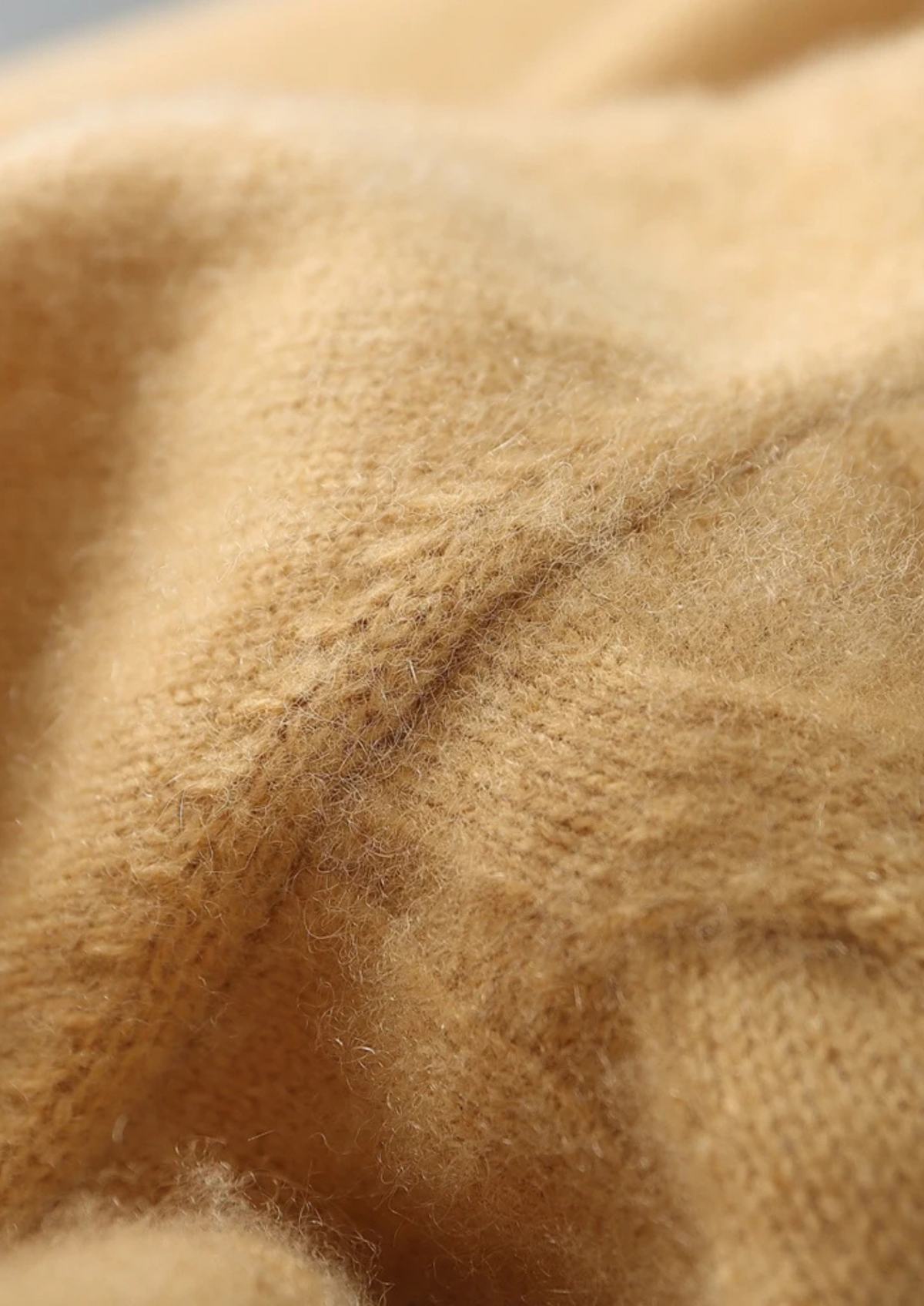 Premium Cashmere Cable Crewneck | Apuro