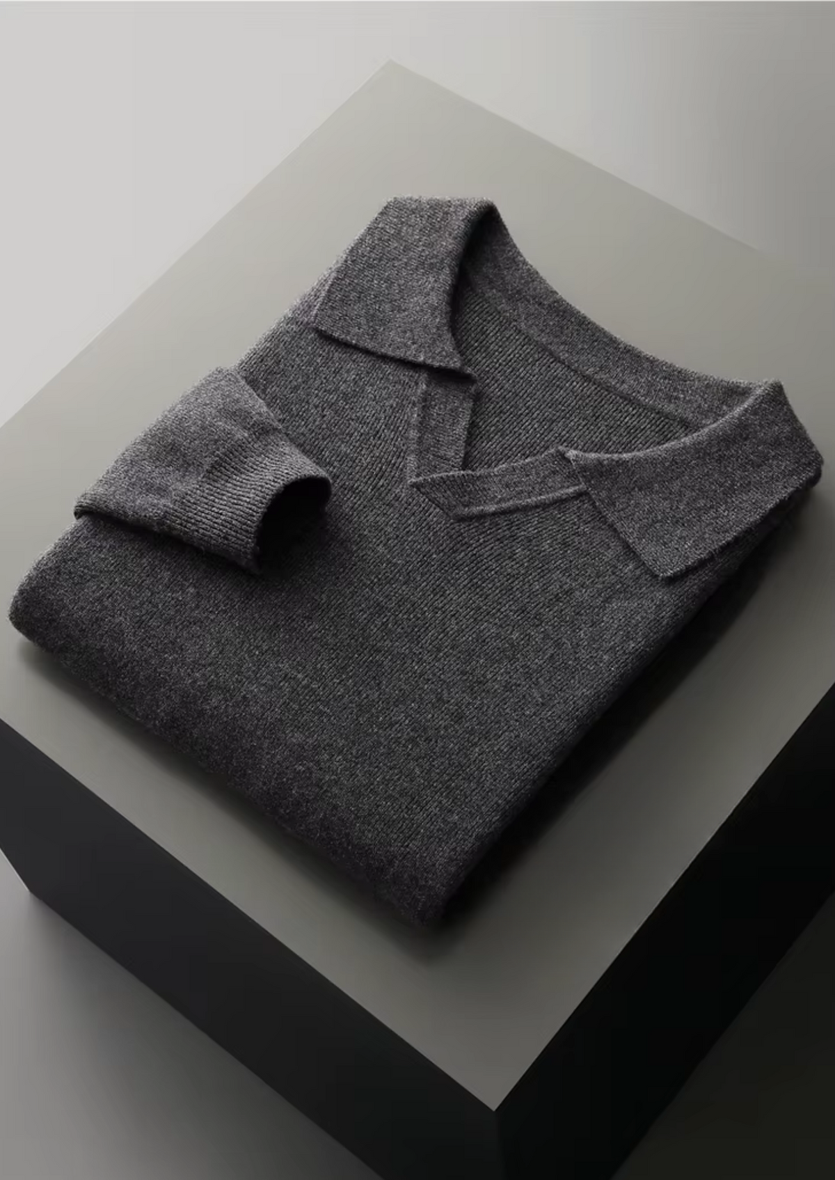 Pure Extra-Fine Merino Wool Ribbed Buttonless Polo | Apuro