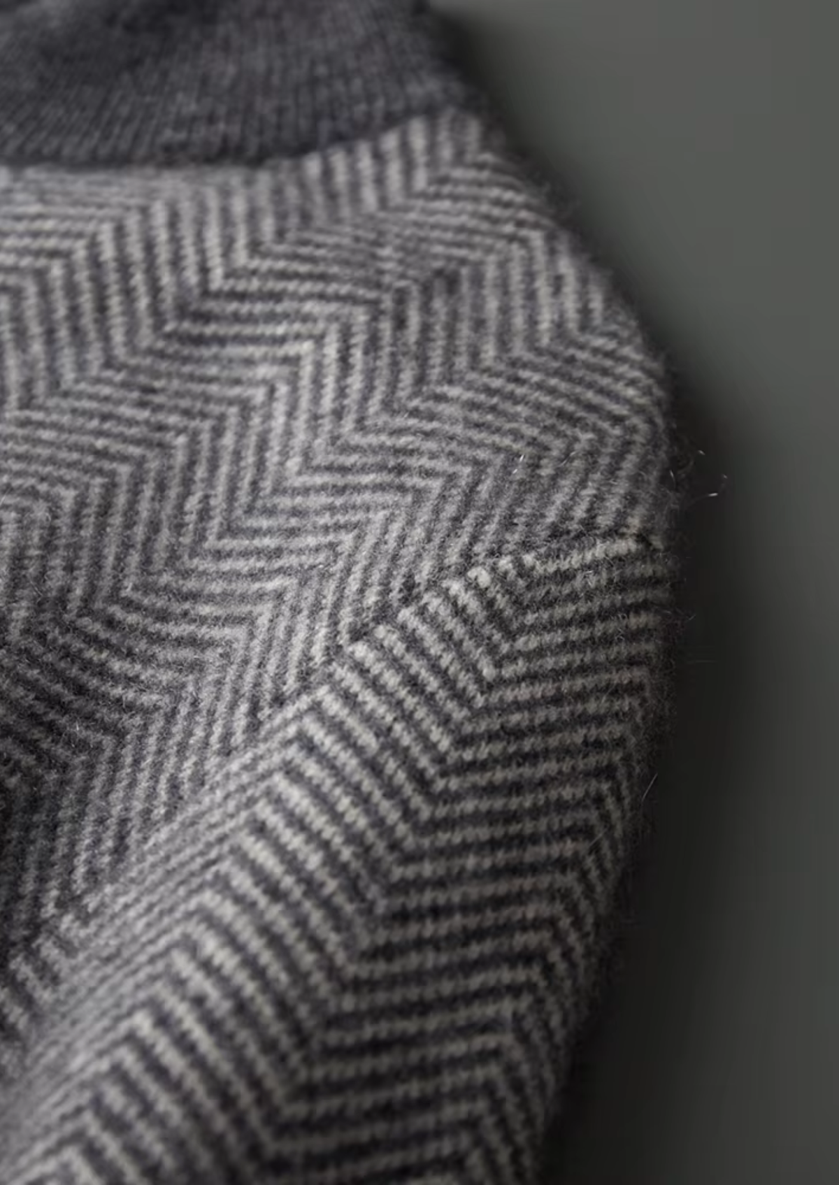 Pure Extra-Fine Merino Wool Gray Herringbone Set | Apuro