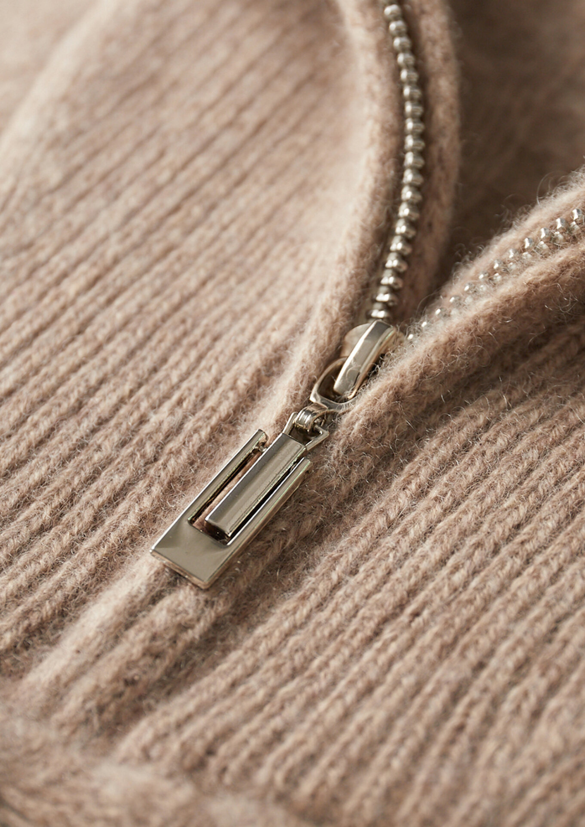 Pure Cashmere Beige Cable Half Zip Sweater | Apuro