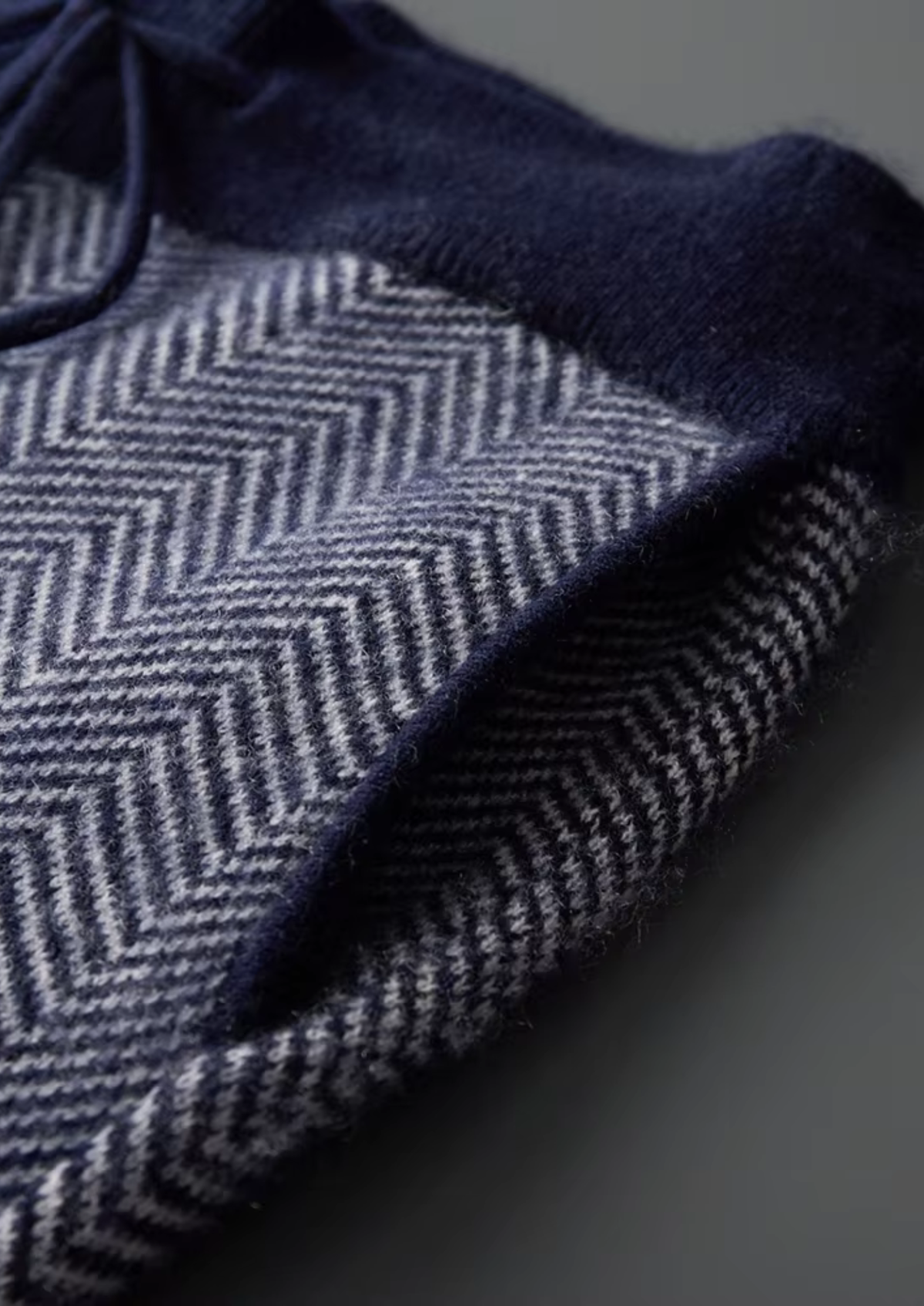 Pure Extra-Fine Merino Wool Navy Blue Herringbone Set | Apuro