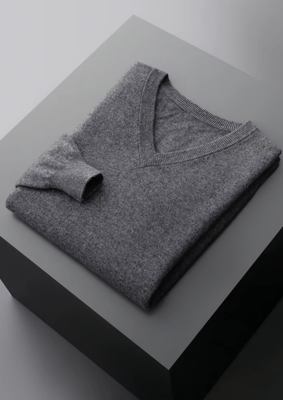 Pure Extra-Fine Merino Wool Classic V-Neck Sweater | Apuro