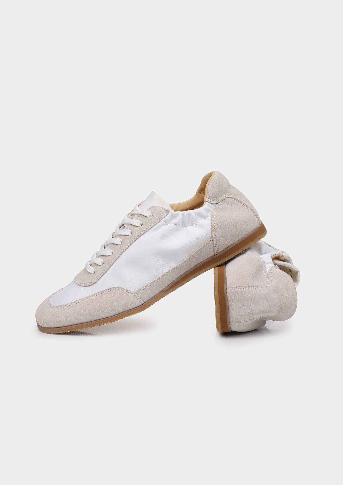 Monaco Ivory Hybrid Retro Runner | Apuro