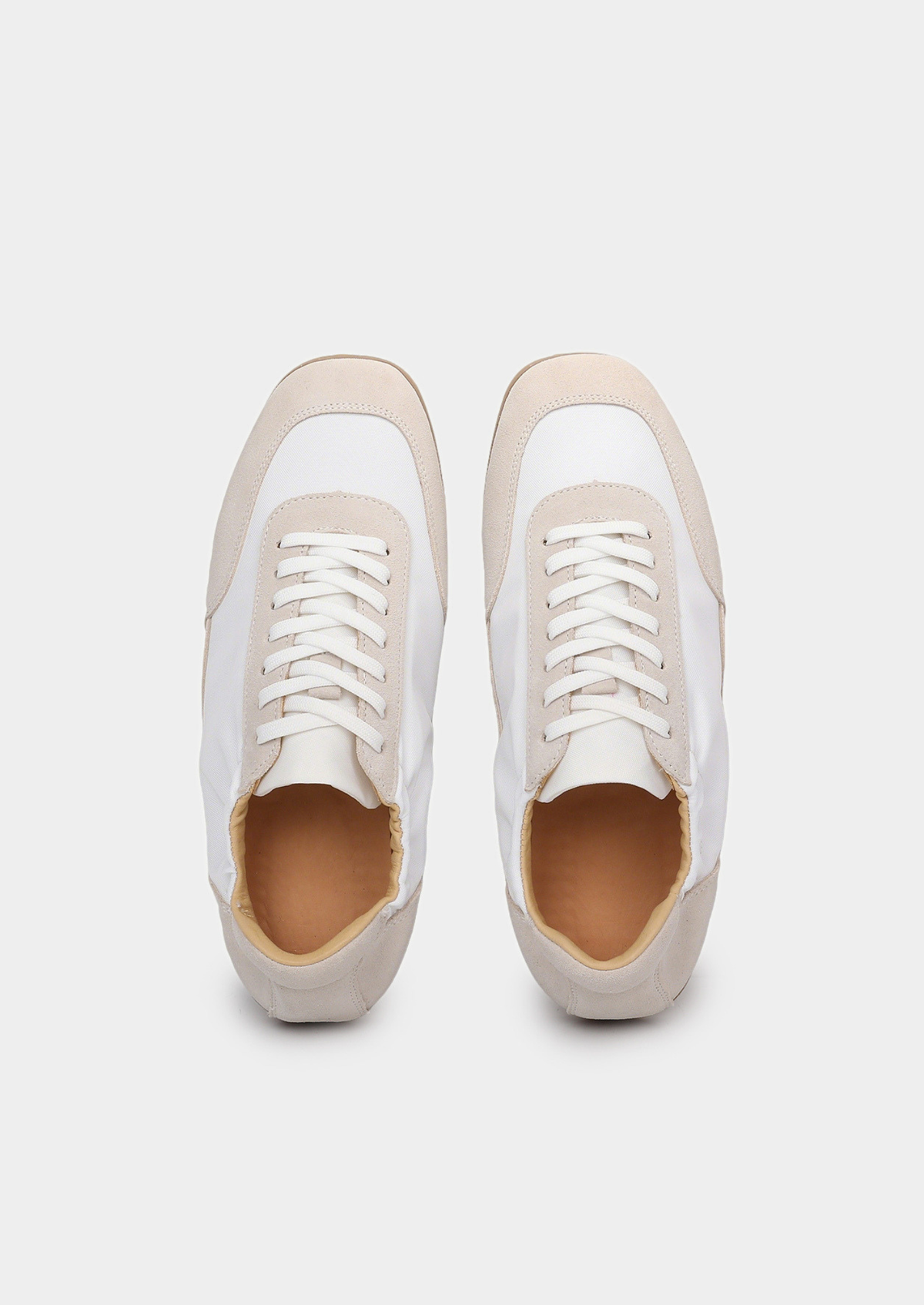 Monaco Ivory Hybrid Retro Runner | Apuro
