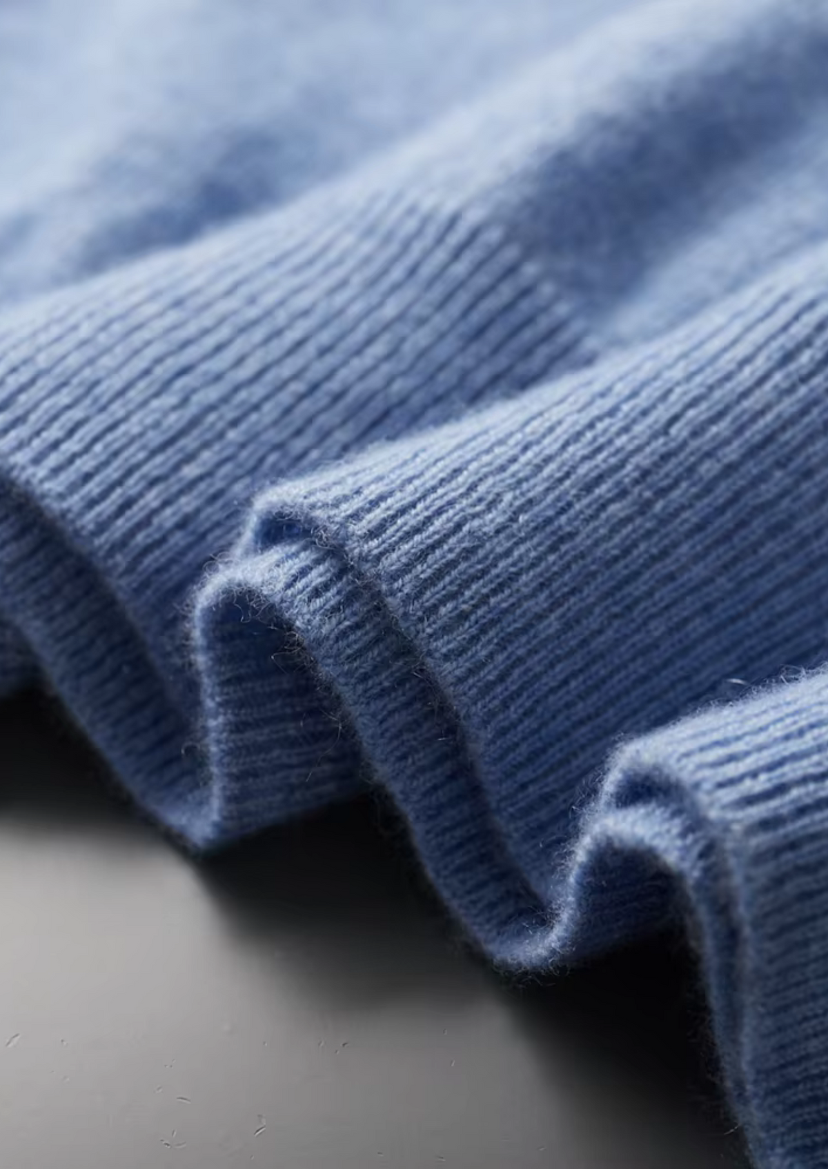 Premium Cashmere Mock Neck T-Shirt | Apuro