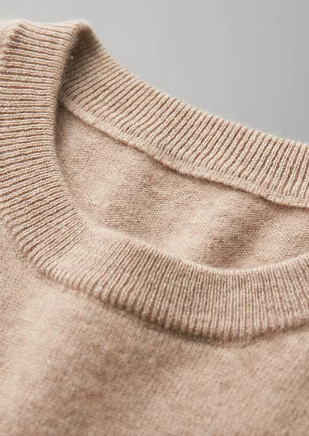 Premium Cashmere Classic Crewneck T-Shirt - Light Beige | Apuro
